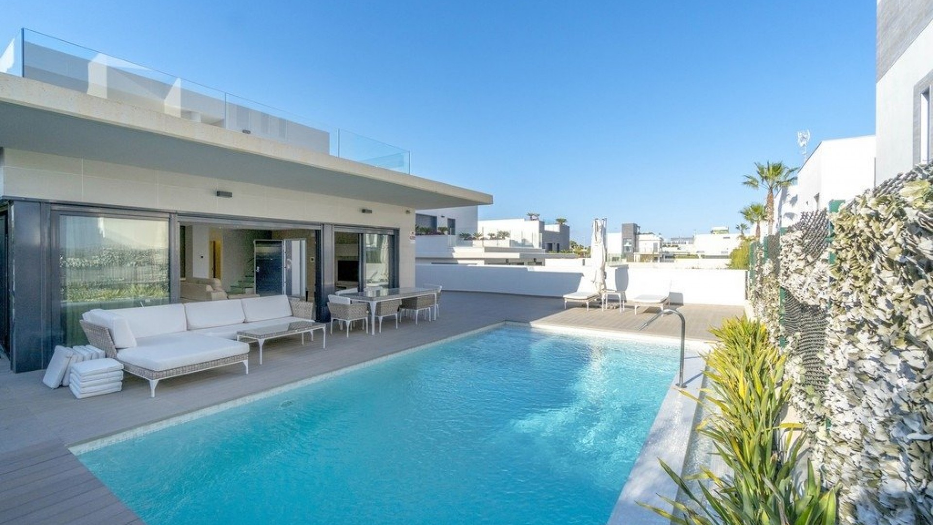 Videresalg - Fritliggende villa -
Orihuela Costa - Agua Marina