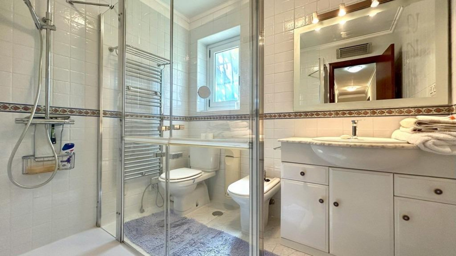 Videresalg - Fritliggende villa -
Orihuela Costa - Cabo Roig