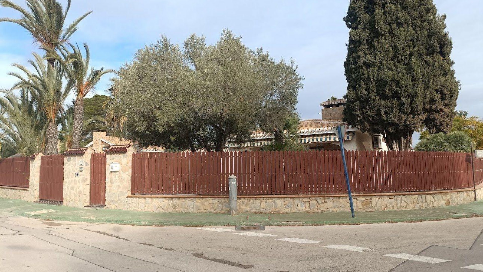 Videresalg - Fritliggende villa -
Orihuela Costa - Campoamor