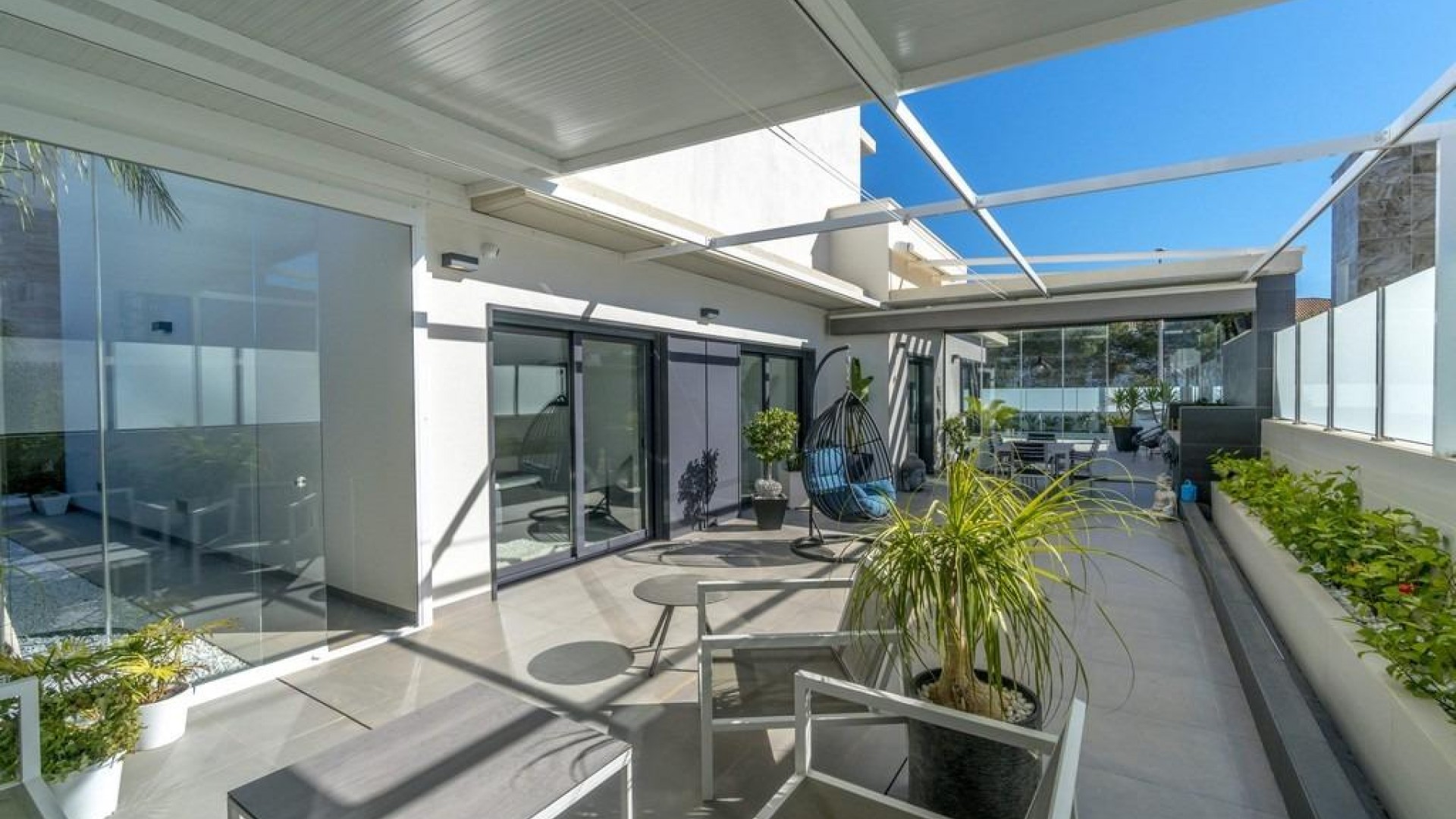 Videresalg - Fritliggende villa -
Orihuela Costa - Campoamor