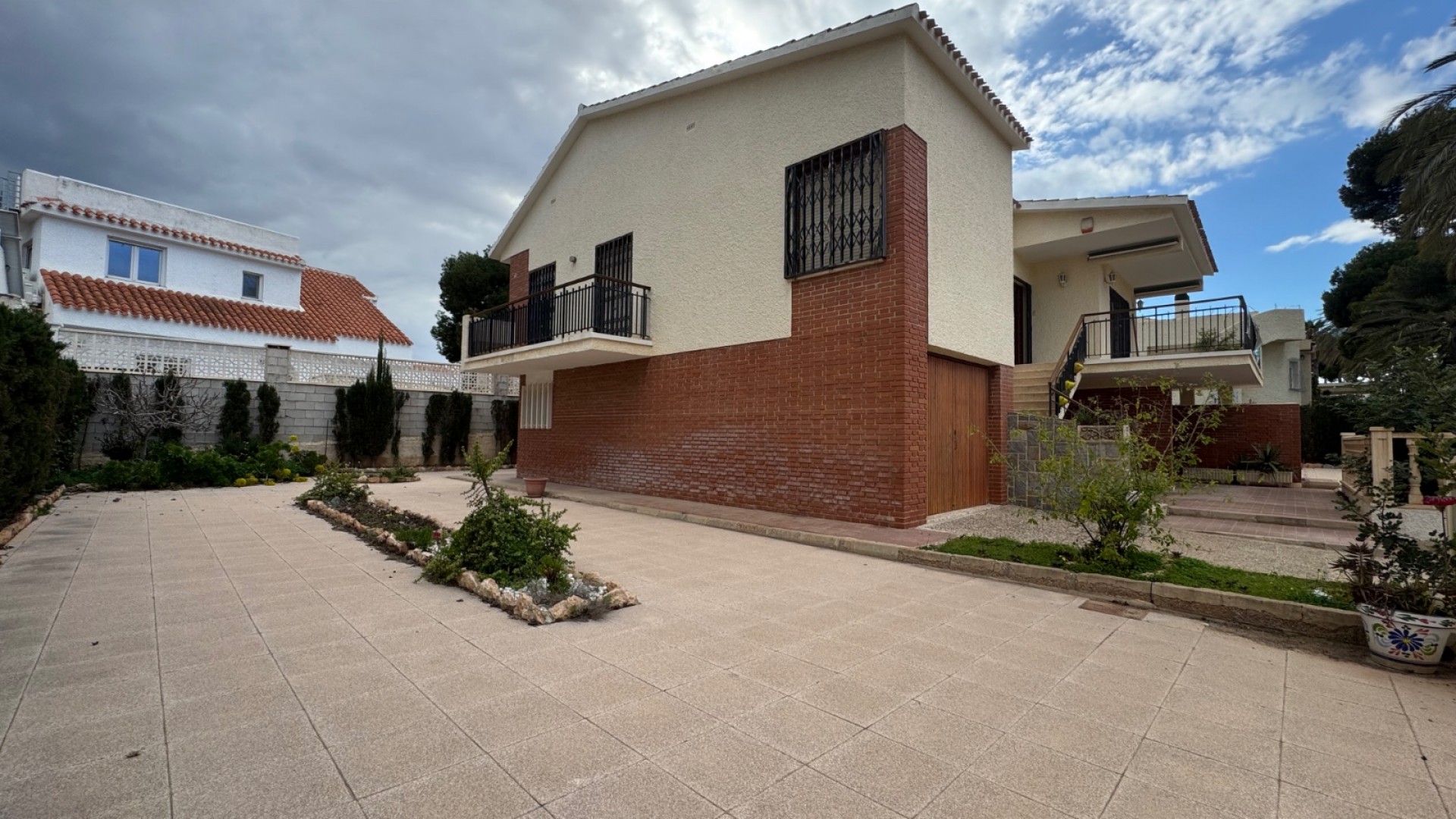 Videresalg - Fritliggende villa -
Orihuela Costa - La Zenia