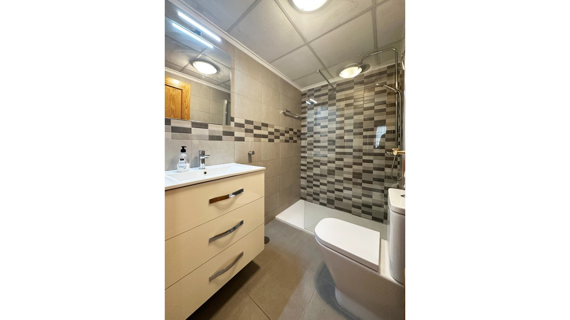 Videresalg - Fritliggende villa -
Orihuela Costa - Playa Flamenca