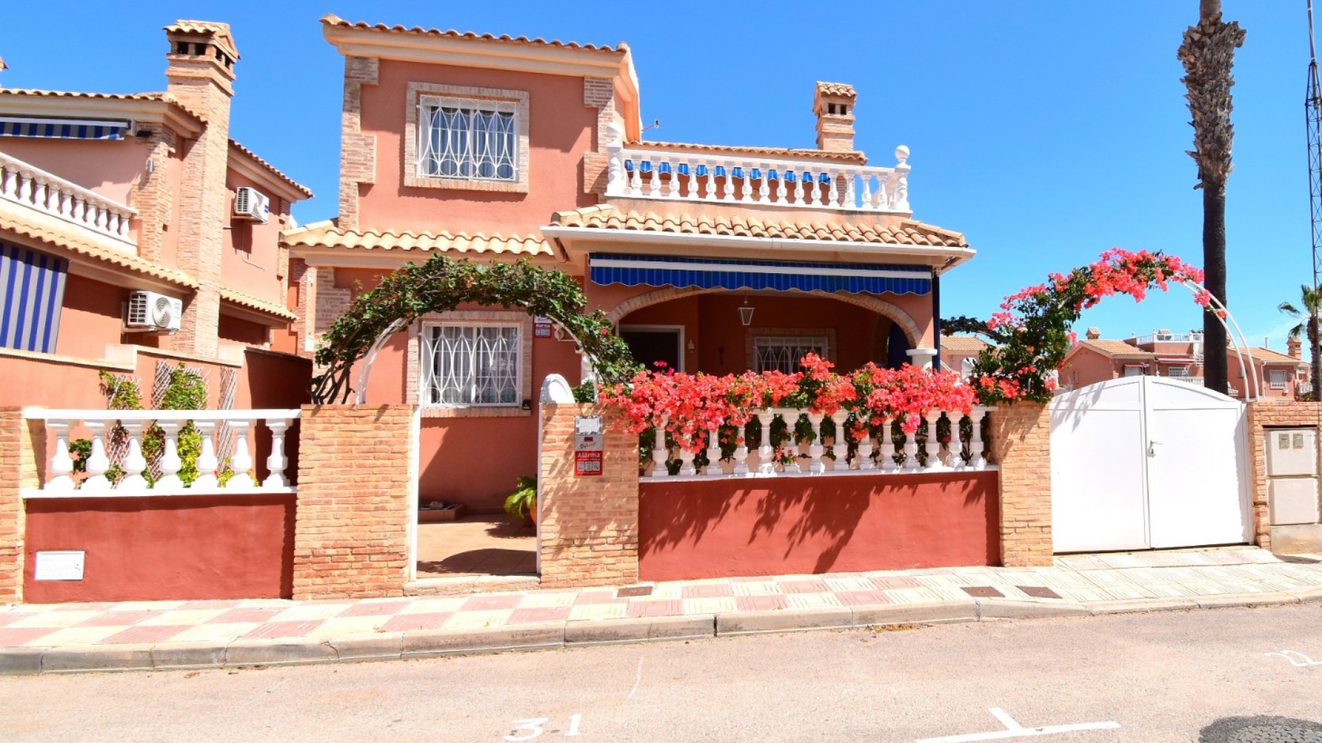 Videresalg - Fritliggende villa -
Orihuela Costa - Playa Flamenca