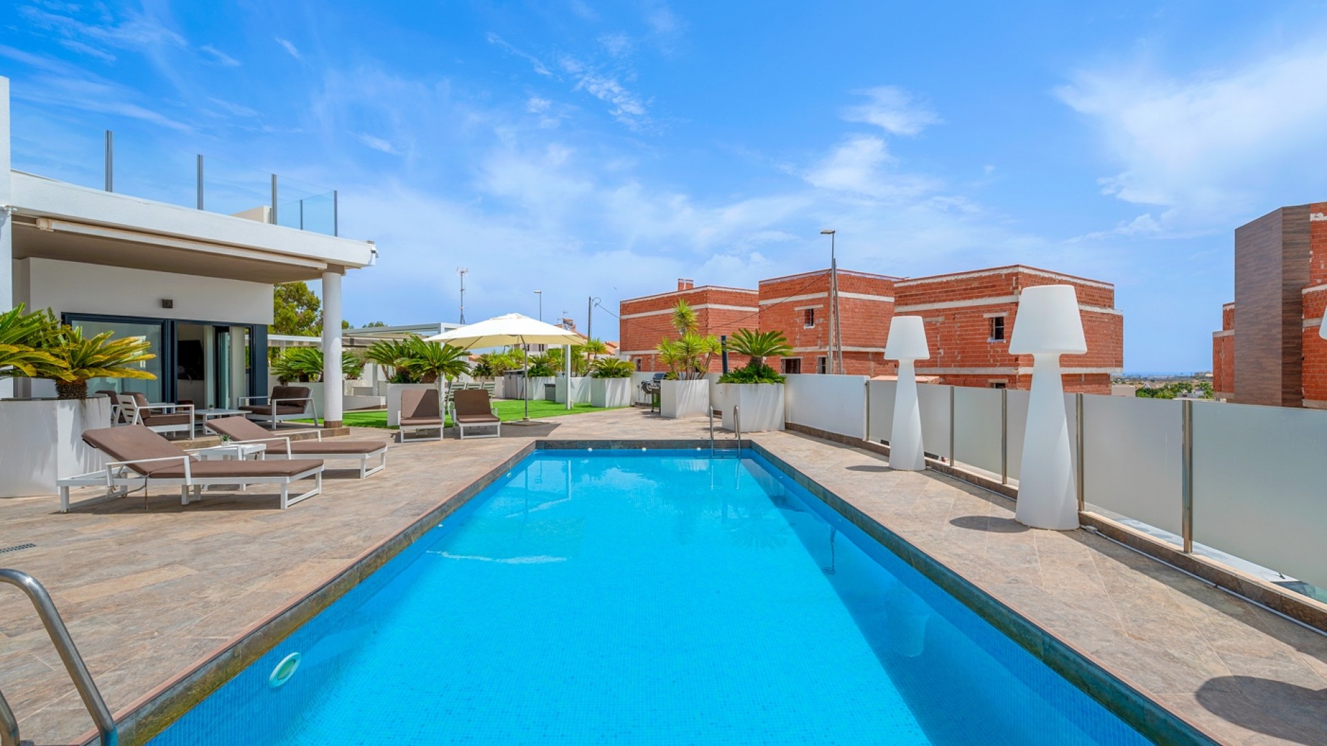 Videresalg - Fritliggende villa -
Orihuela Costa - Villamartín