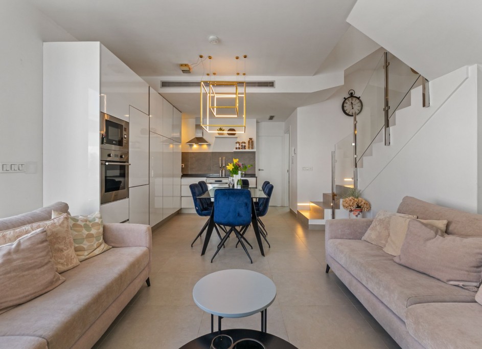 Videresalg - Fritliggende villa -
Orihuela Costa - Villamartín