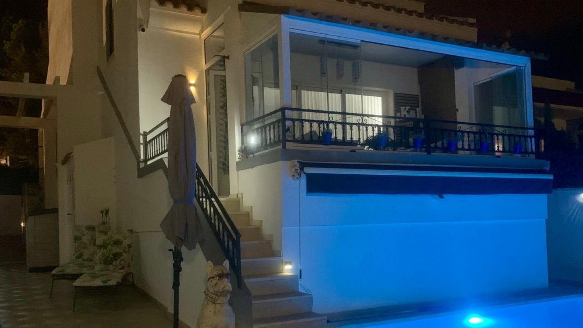 Videresalg - Fritliggende villa -
Orihuela Costa - Villamartín