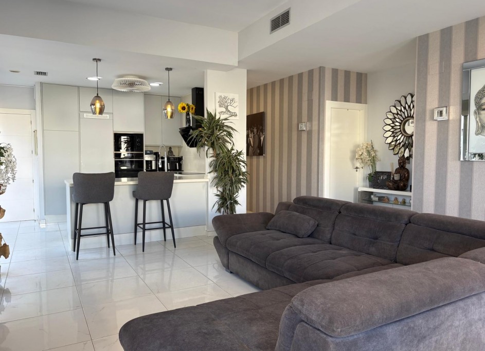 Videresalg - Fritliggende villa -
Orihuela Costa - Villamartín