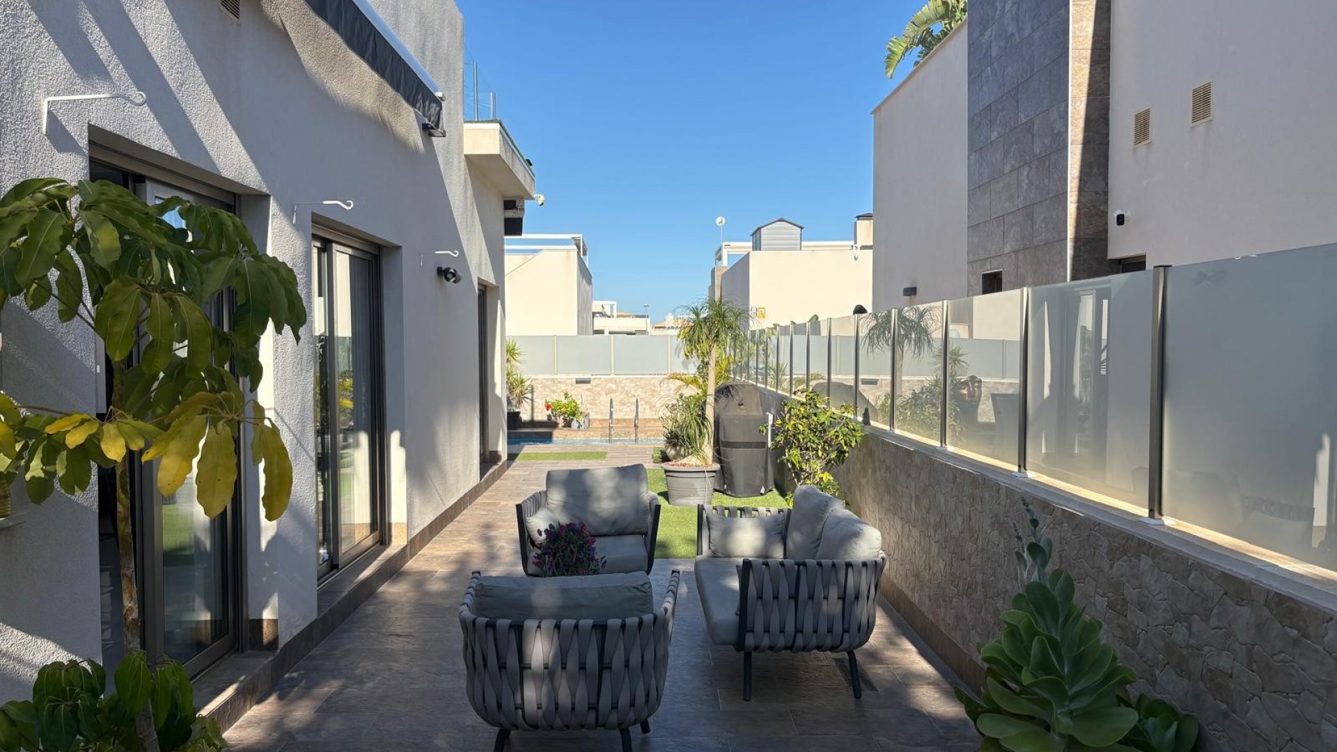 Videresalg - Fritliggende villa -
Orihuela Costa - Villamartín