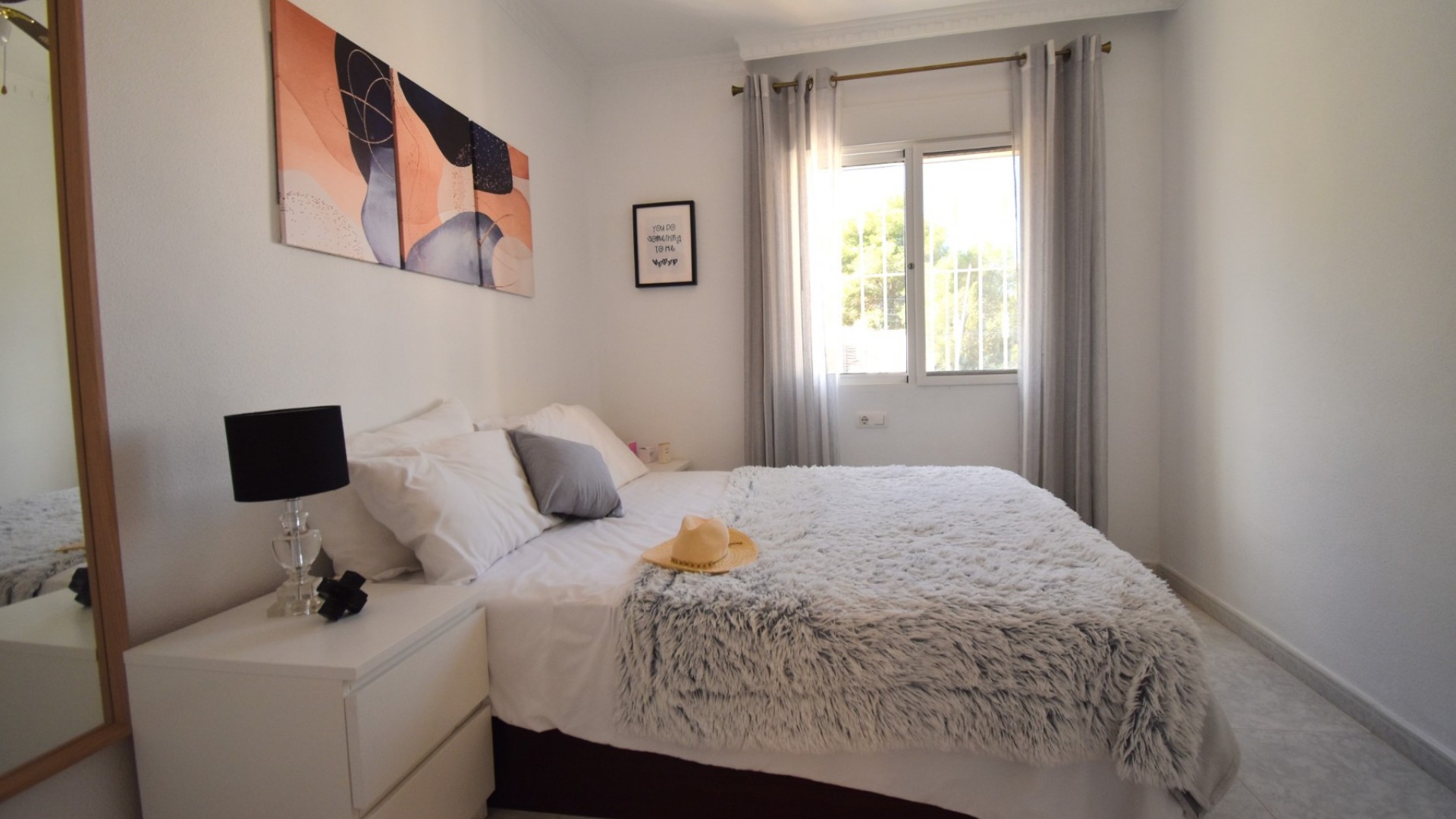 Videresalg - Fritliggende villa -
Orihuela Costa - Villamartin