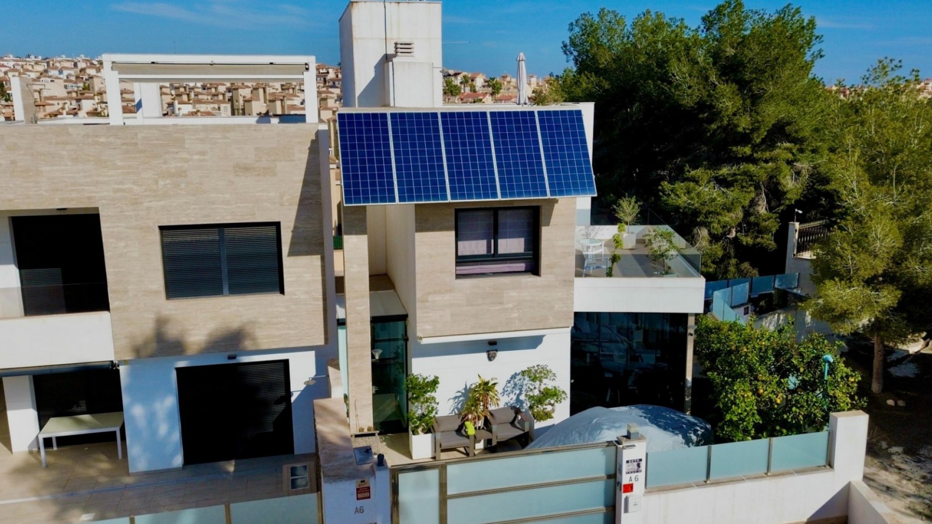 Videresalg - Fritliggende villa -
Orihuela Costa - Villamartín