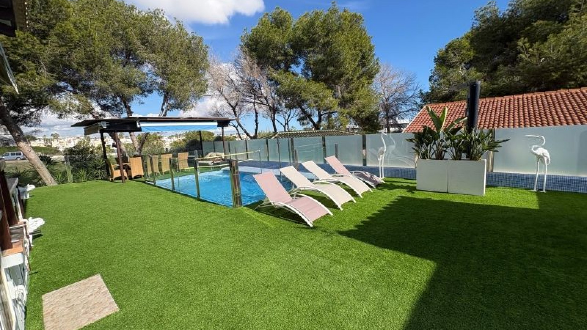 Videresalg - Fritliggende villa -
Orihuela Costa