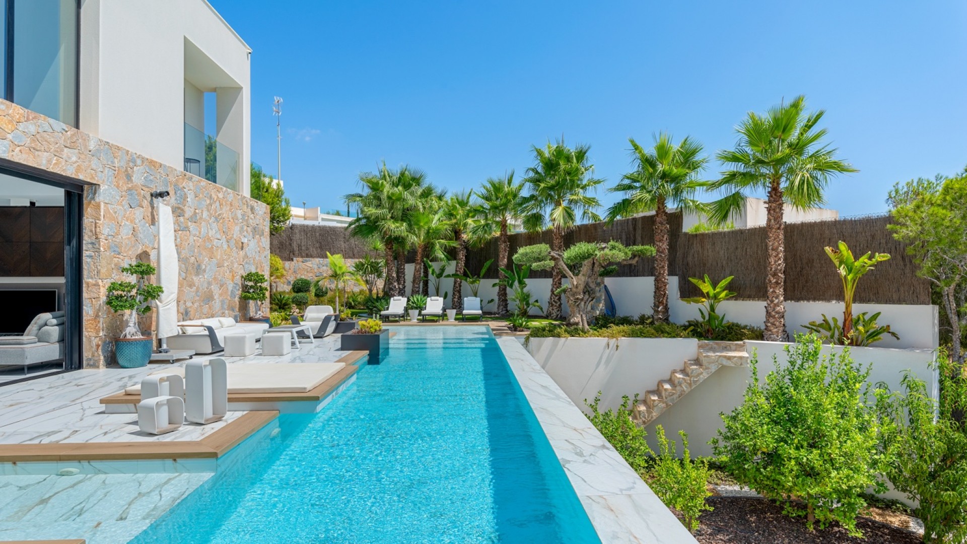 Videresalg - Fritliggende villa -
Orihuela - Las Colinas Golf