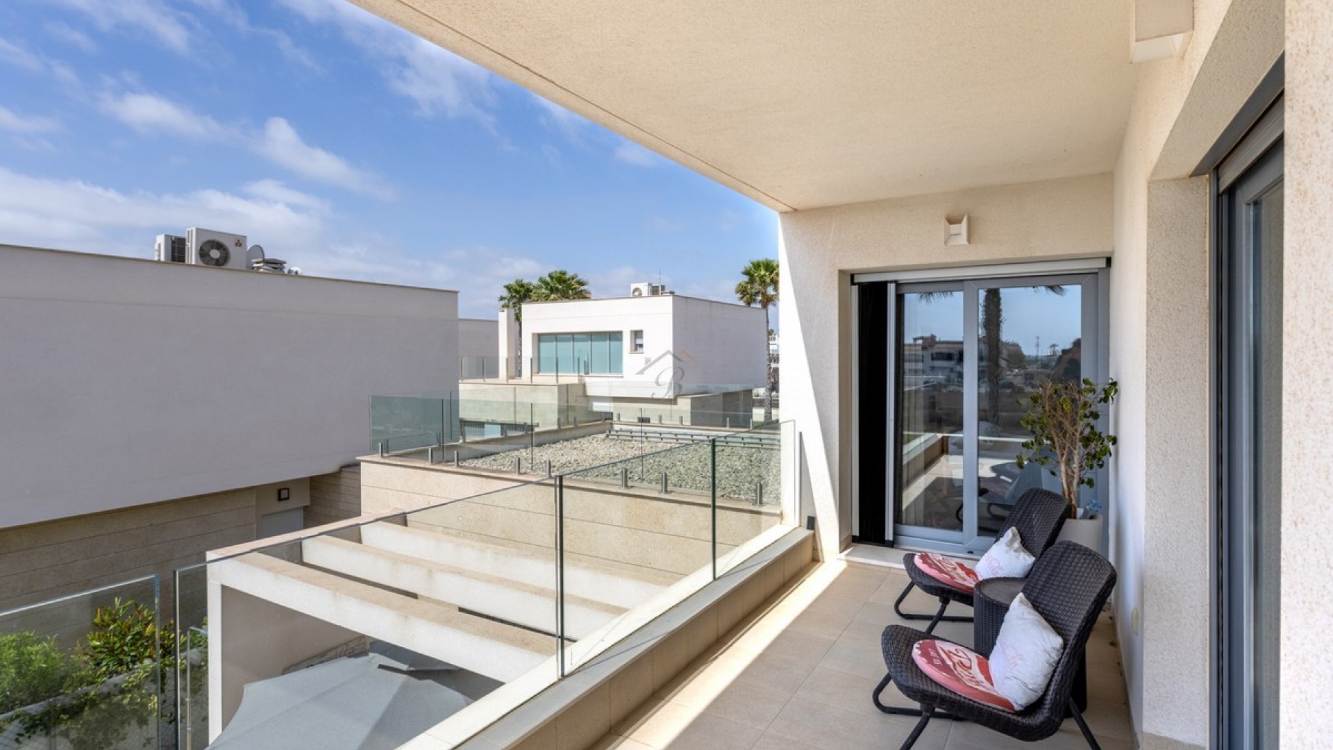 Videresalg - Fritliggende villa -
Orihuela - Vistabella Golf