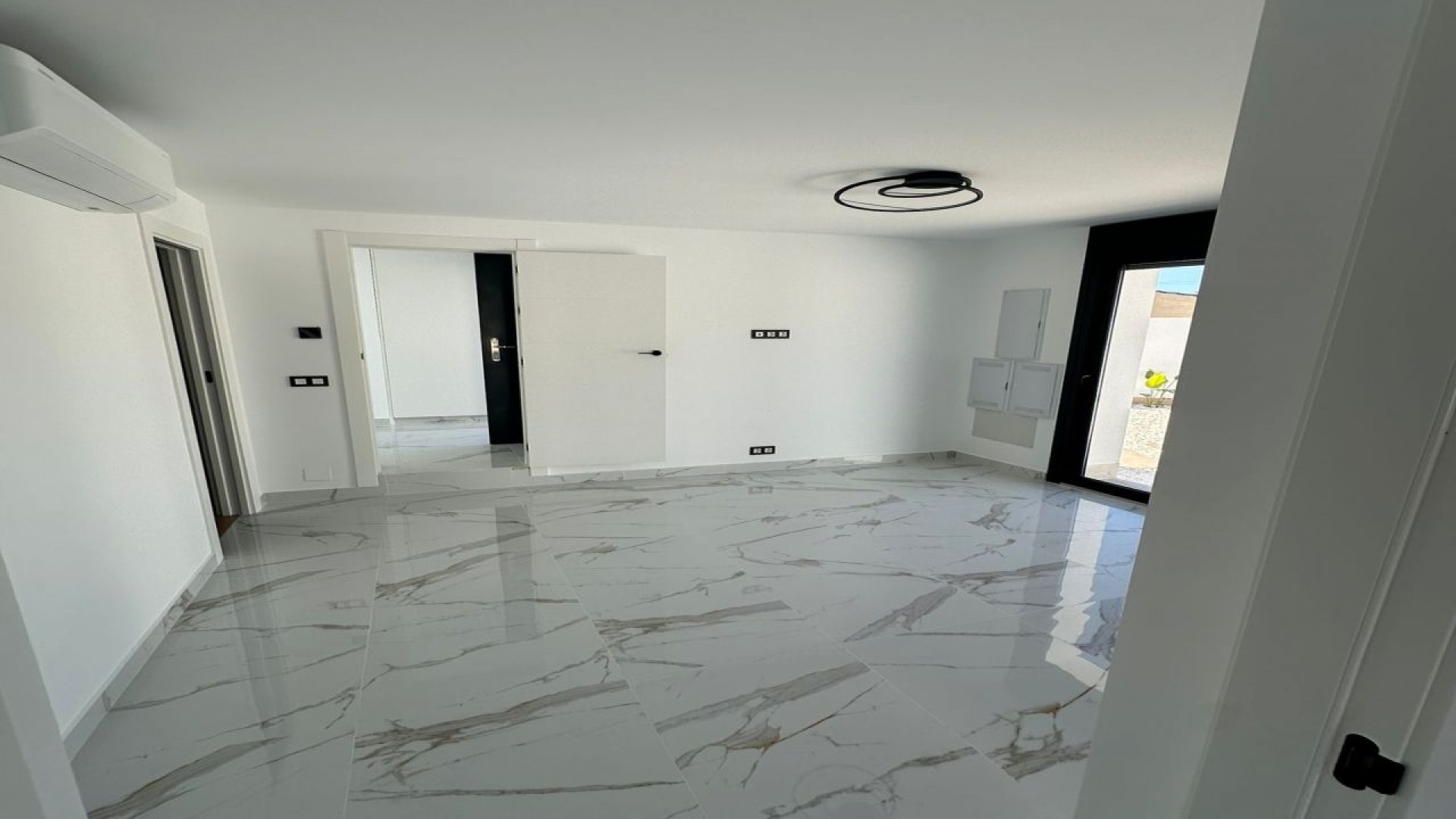 Videresalg - Fritliggende villa -
Rojales - Ciudad Quesada