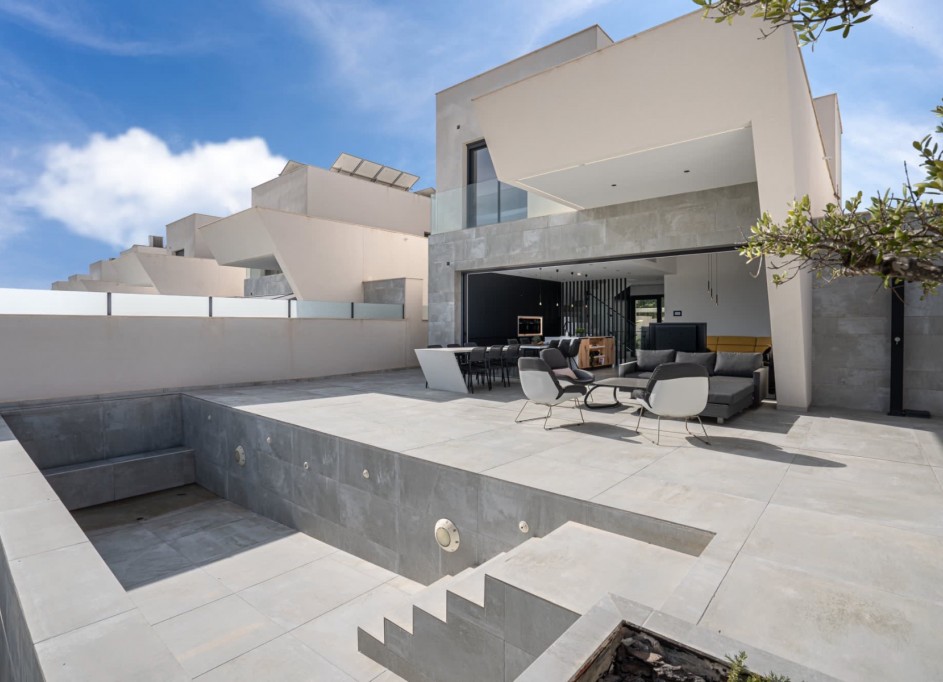 Videresalg - Fritliggende villa -
Rojales - Ciudad Quesada