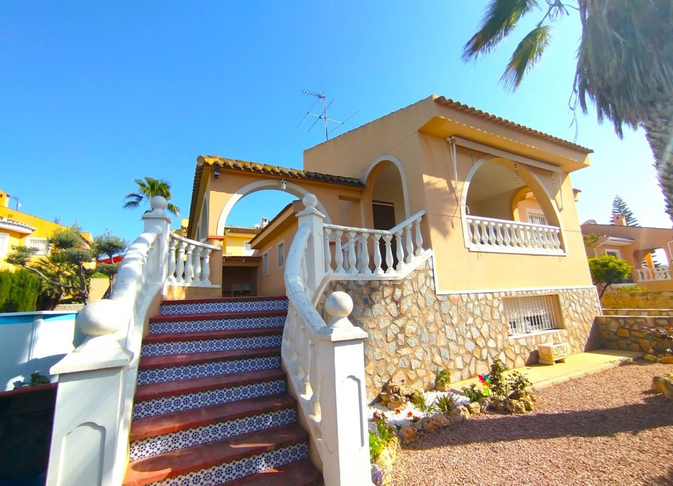 Videresalg - Fritliggende villa -
Rojales - La Marquesa Golf - Costa Blanca