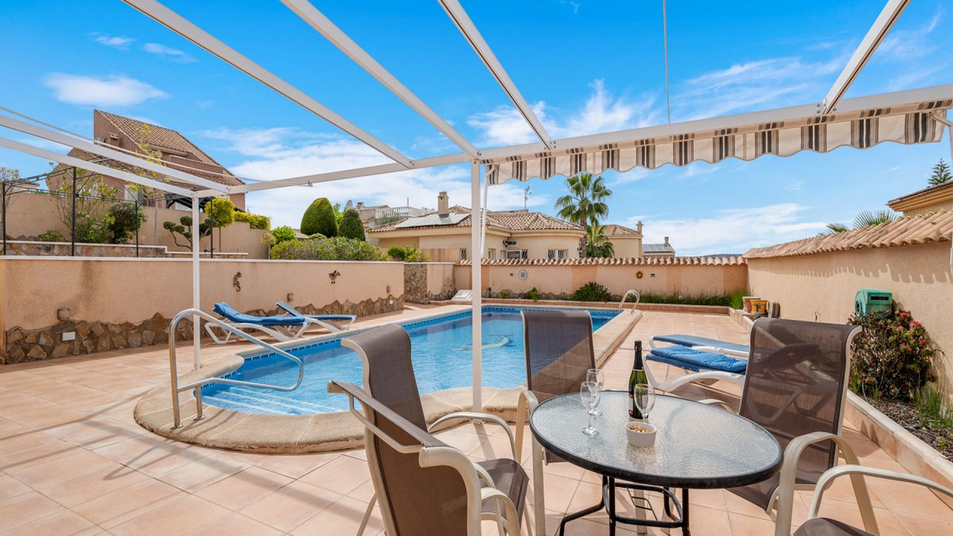 Videresalg - Fritliggende villa -
Rojales - Rojales Hills