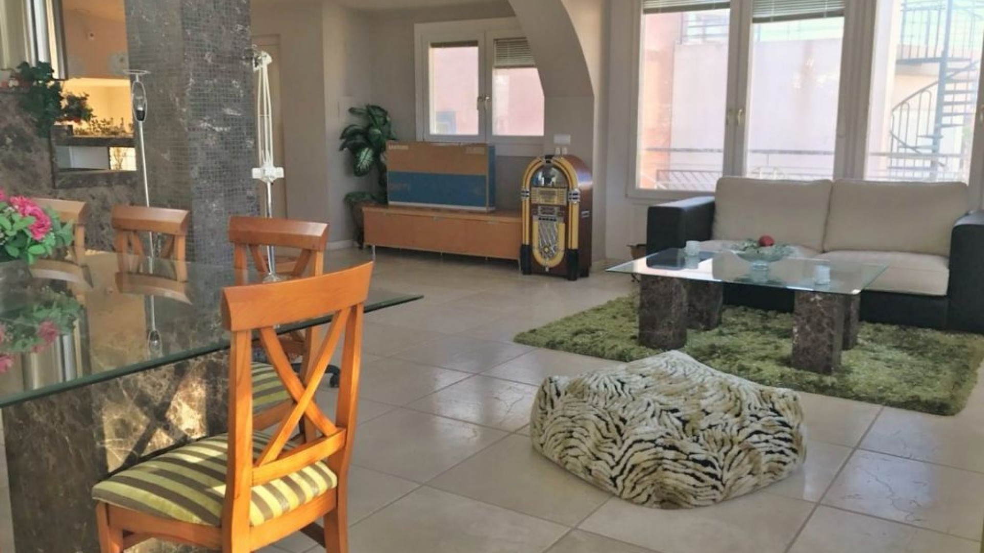 Videresalg - Fritliggende villa -
San Juan de Alicante - San Juan Alicante