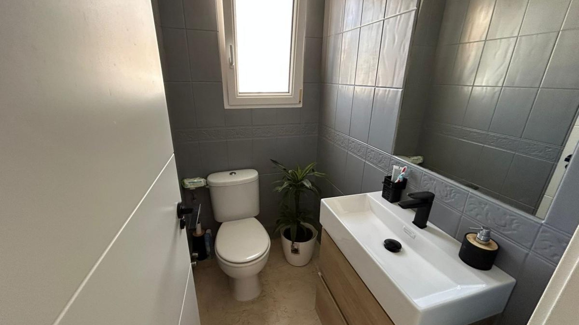 Videresalg - Fritliggende villa -
San Miguel de Salinas