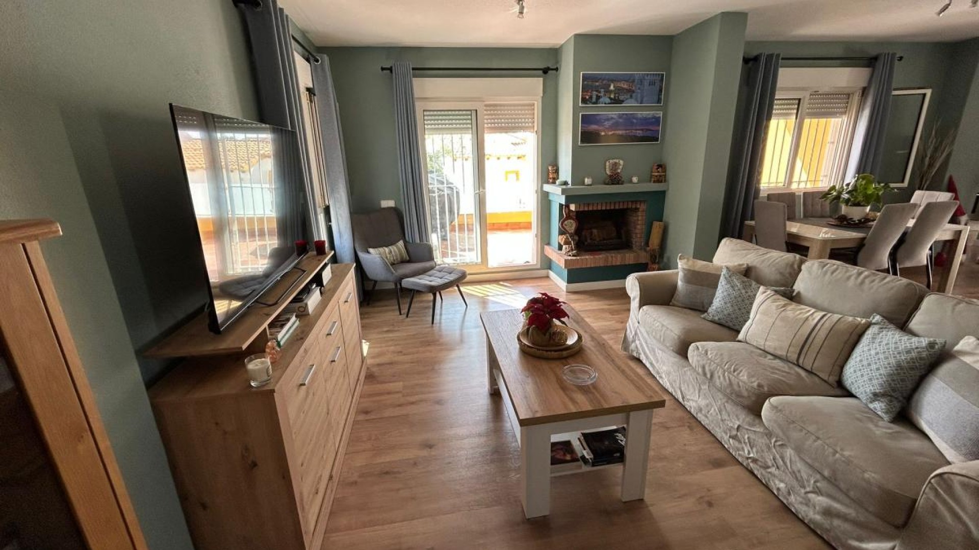 Videresalg - Fritliggende villa -
San Miguel de Salinas