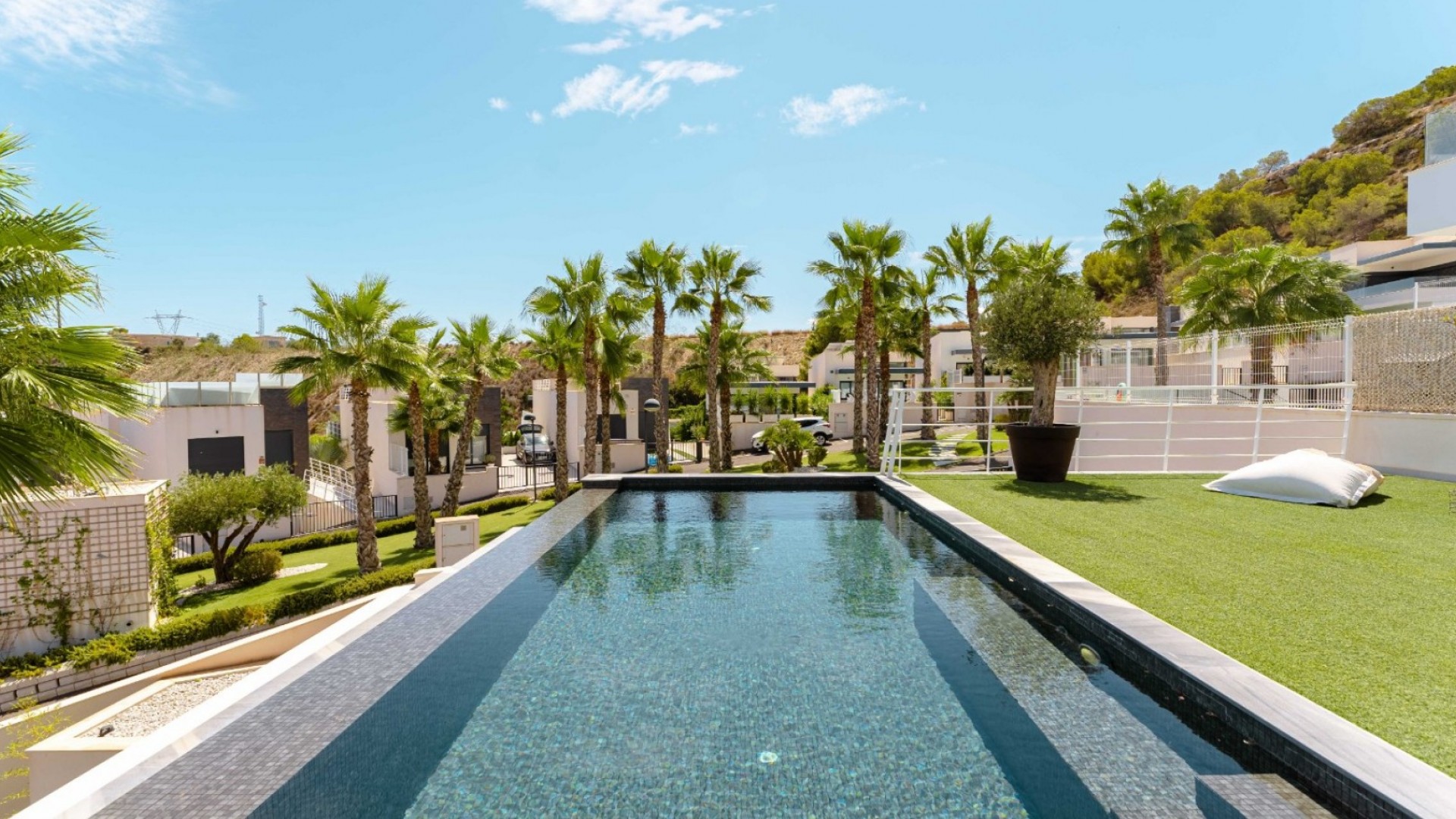 Videresalg - Fritliggende villa -
San Miguel de Salinas