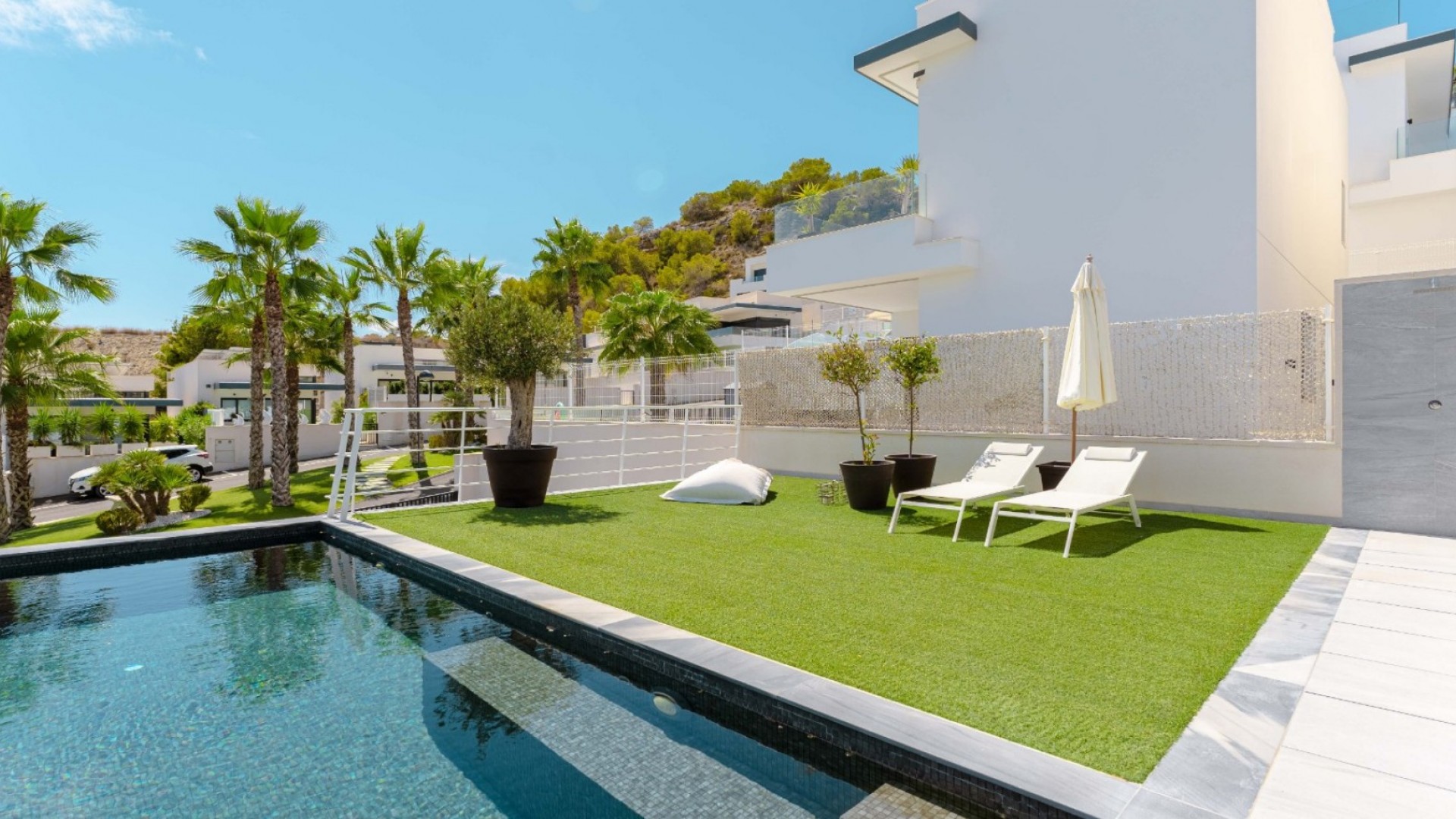 Videresalg - Fritliggende villa -
San Miguel de Salinas