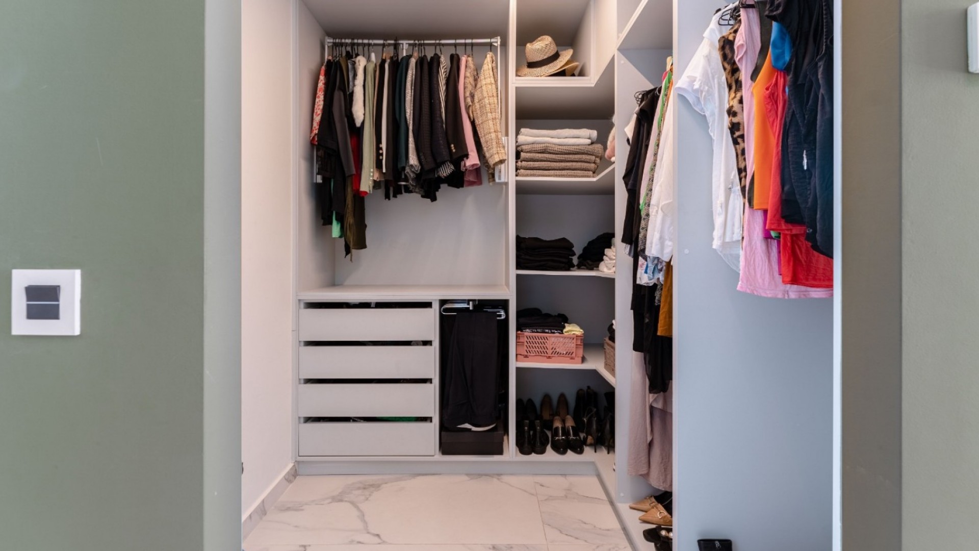 Videresalg - Fritliggende villa -
San Miguel de Salinas