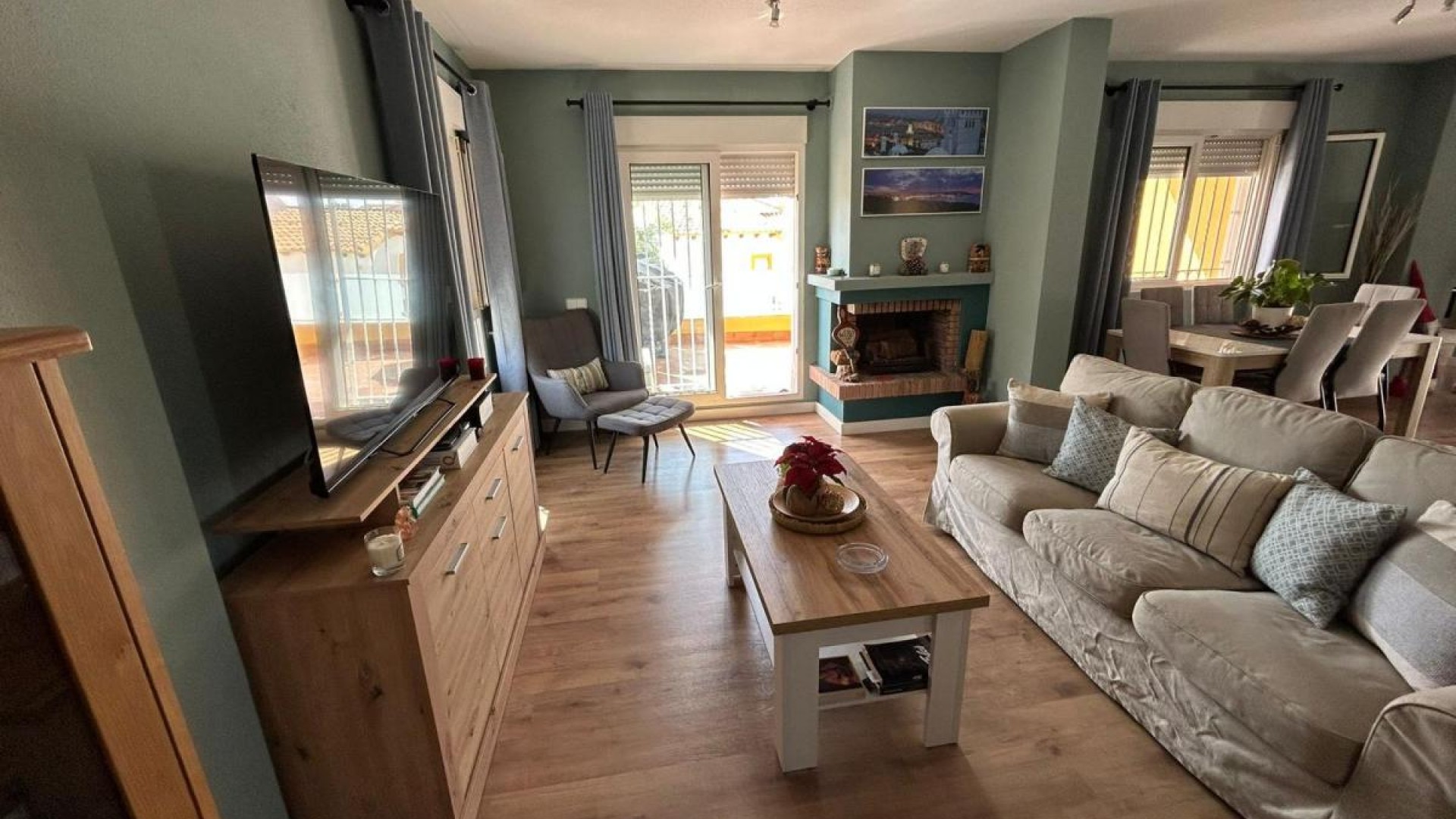 Videresalg - Fritliggende villa -
San Miguel de Salinas