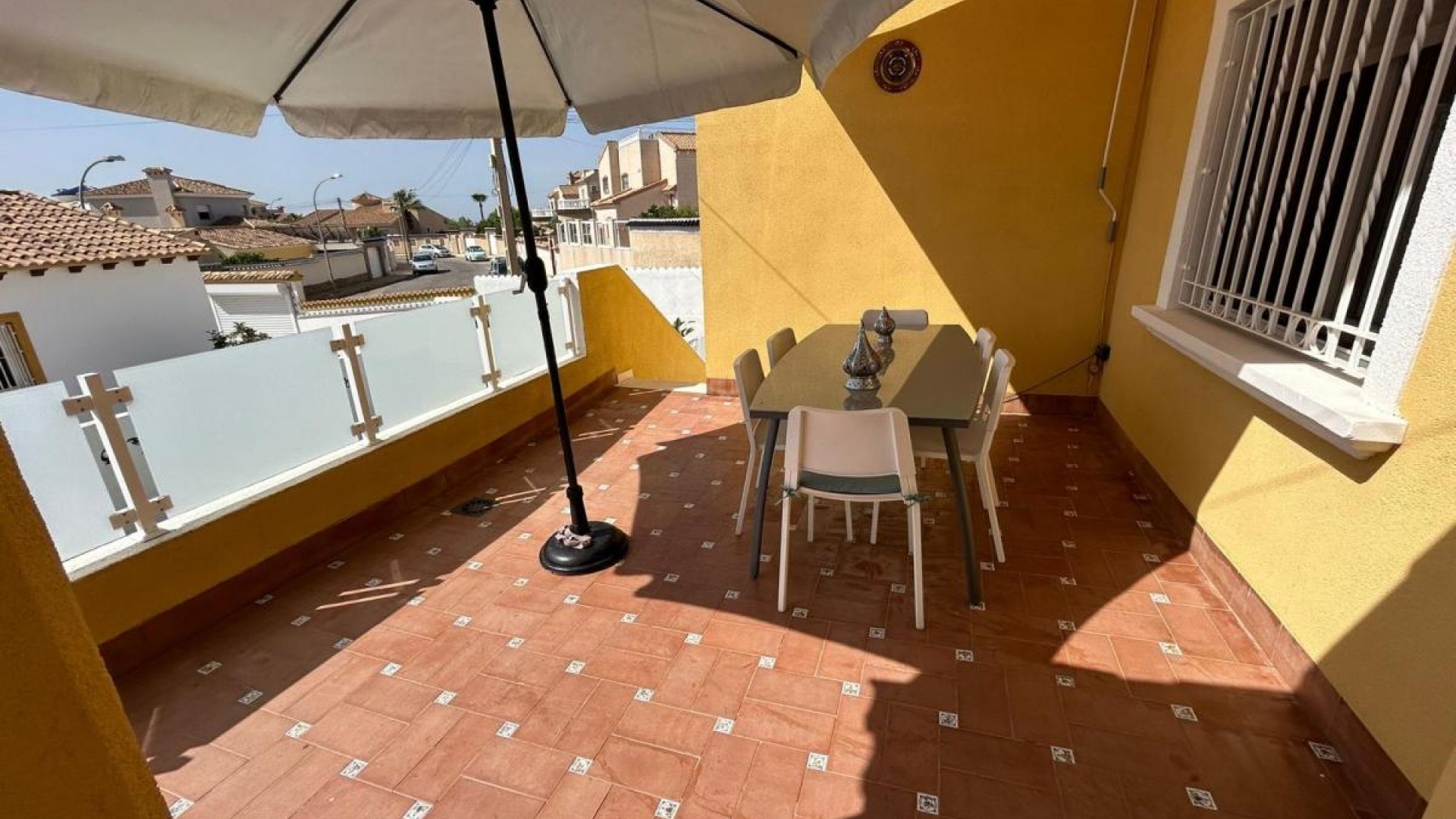 Videresalg - Fritliggende villa -
San Miguel de Salinas