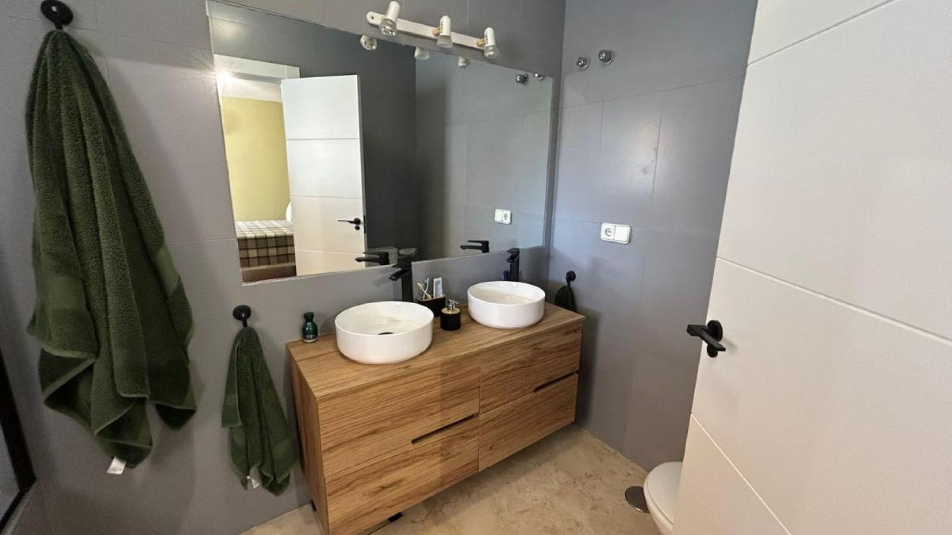 Videresalg - Fritliggende villa -
San Miguel de Salinas