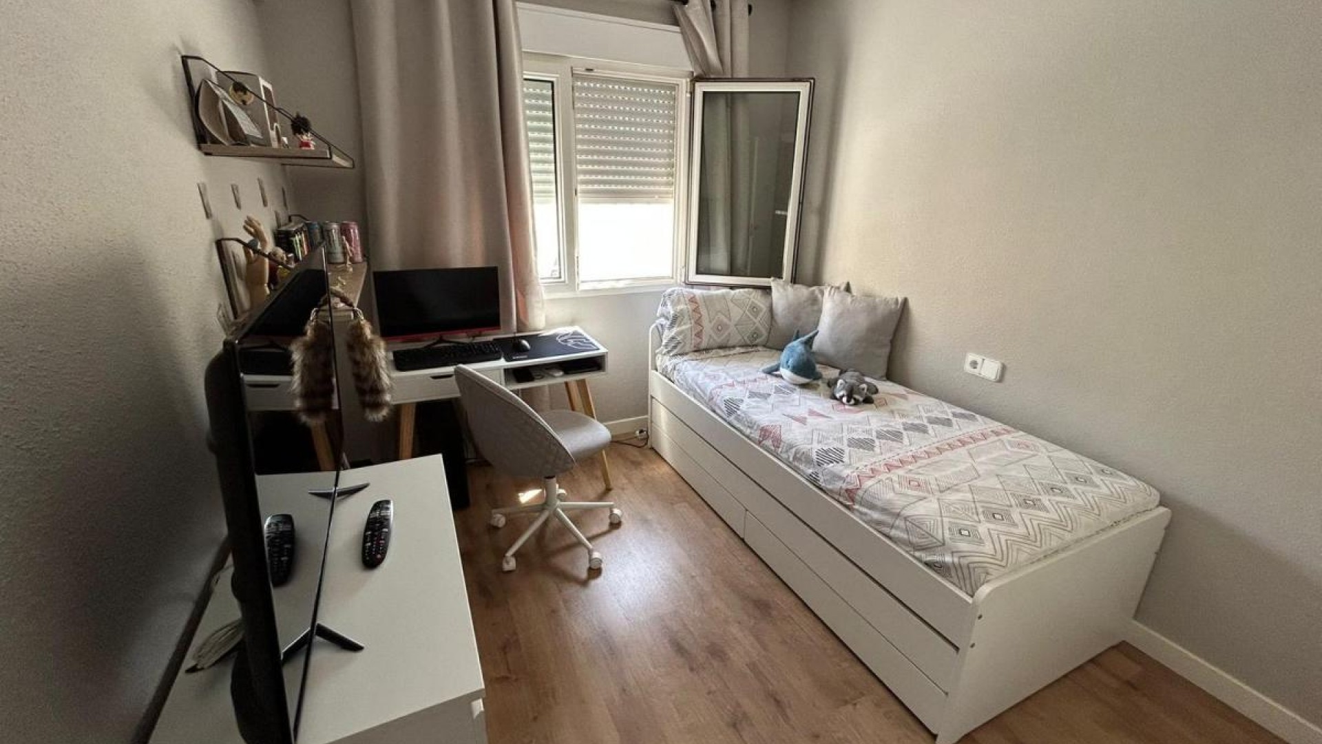 Videresalg - Fritliggende villa -
San Miguel de Salinas