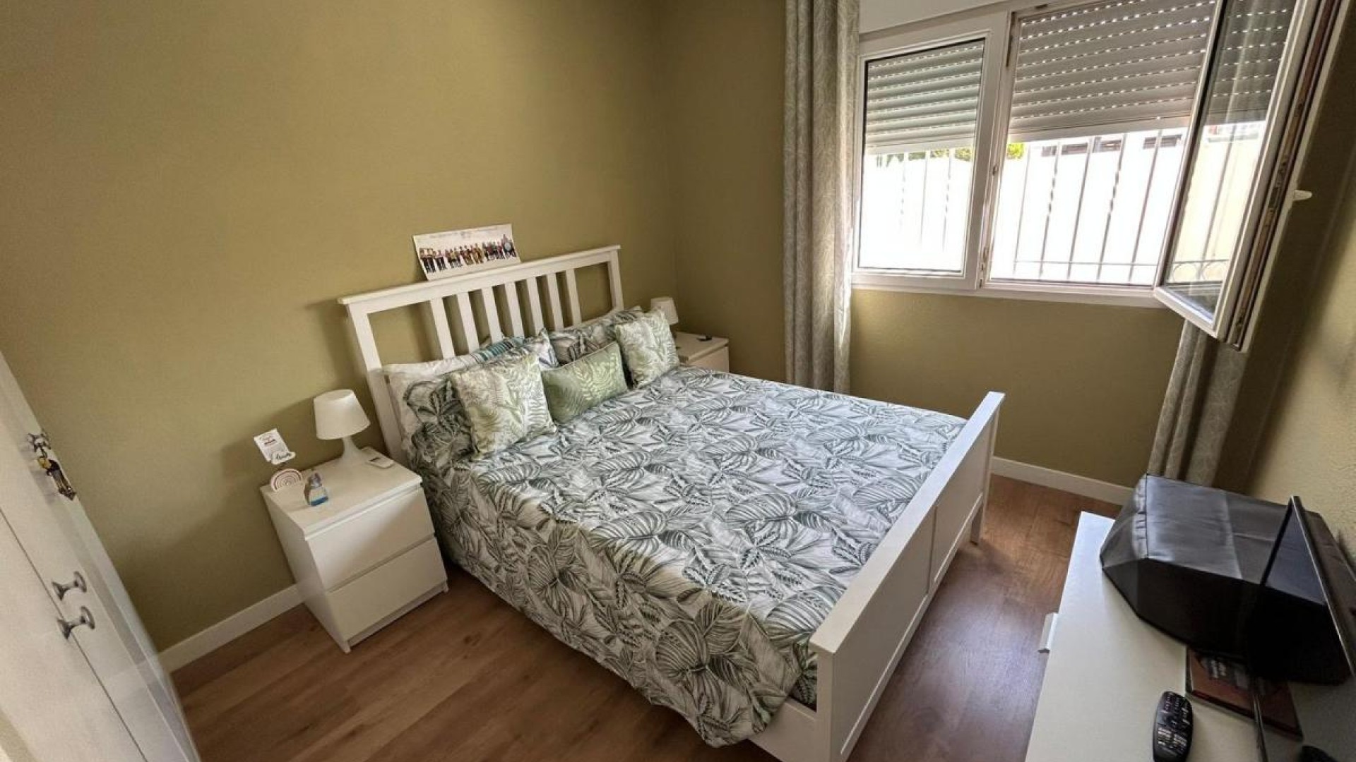 Videresalg - Fritliggende villa -
San Miguel de Salinas