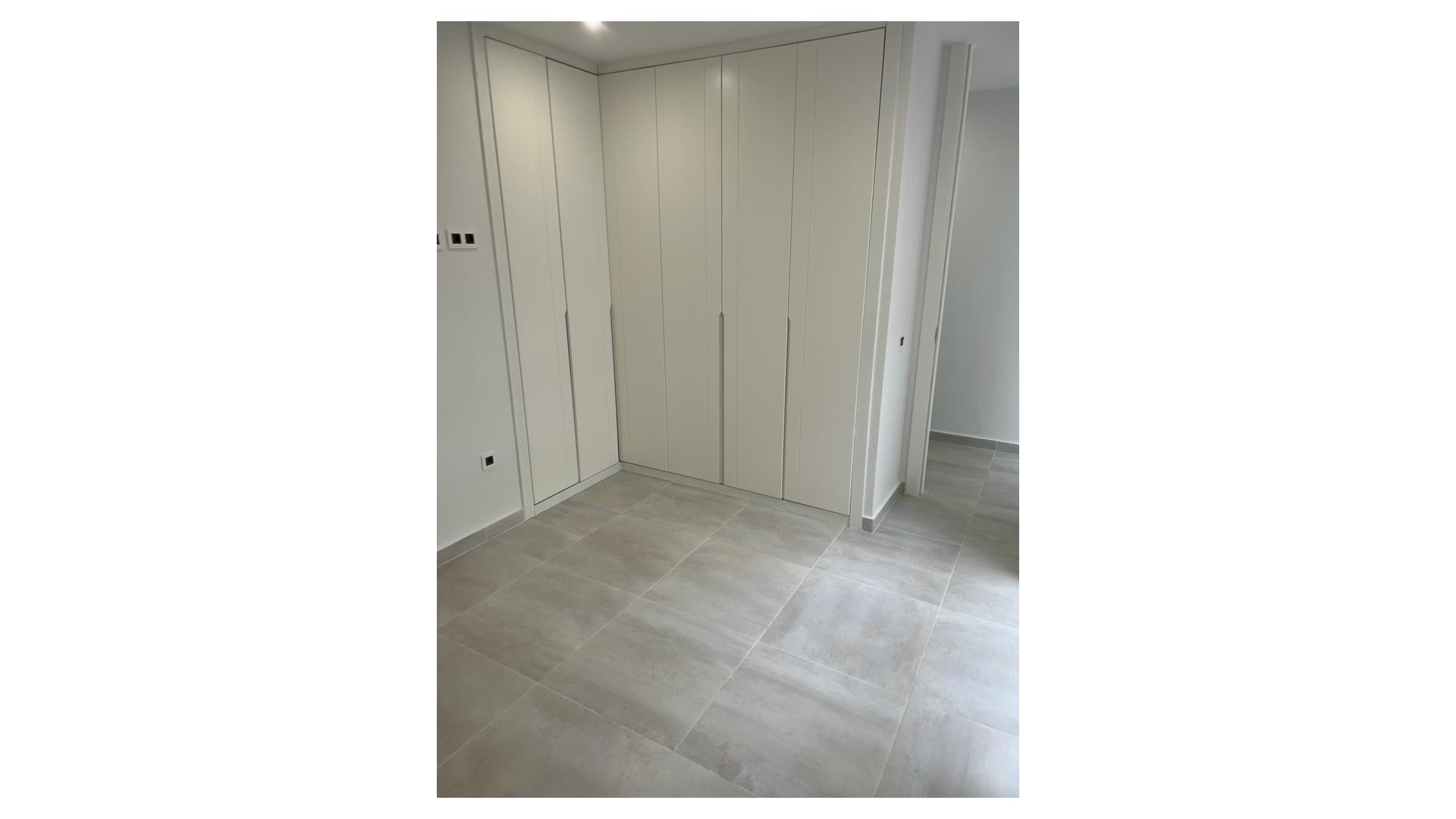 Videresalg - Fritliggende villa -
San Miguel de Salinas