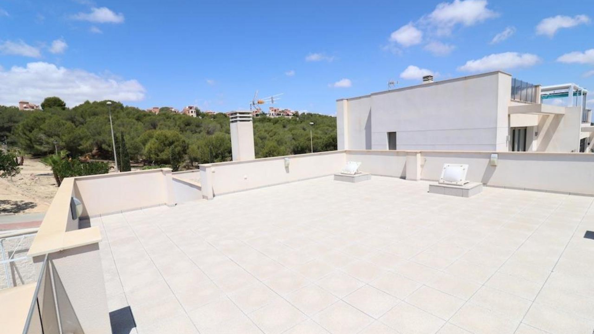 Videresalg - Fritliggende villa -
San Miguel de Salinas