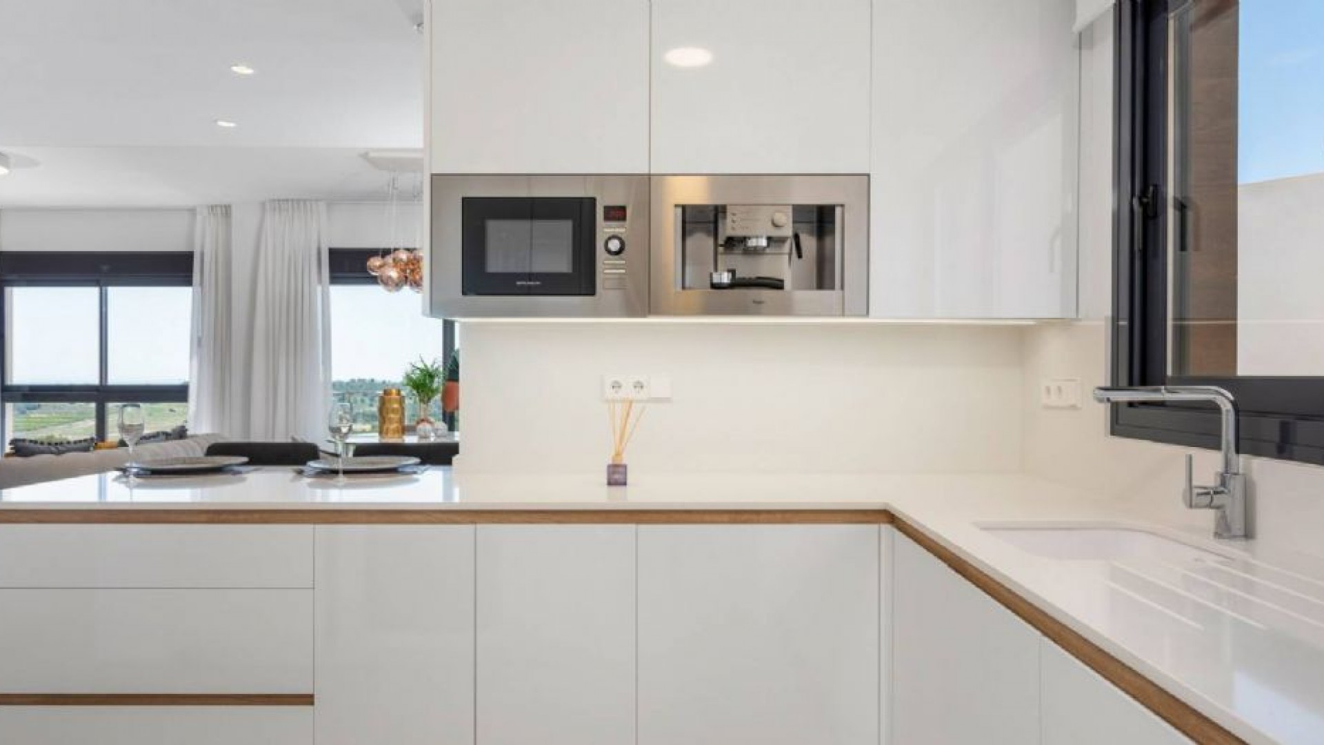 Videresalg - Fritliggende villa -
San Miguel de Salinas