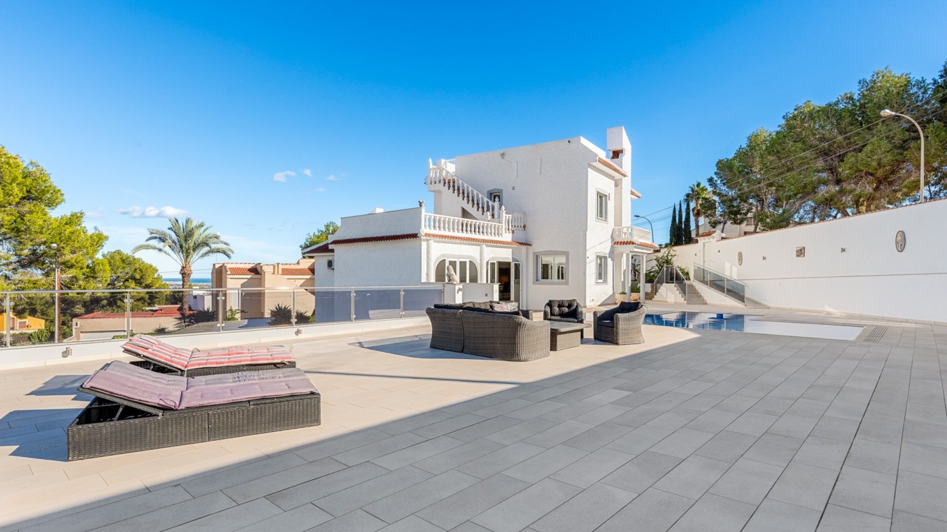 Videresalg - Fritliggende villa -
San Miguel de Salinas