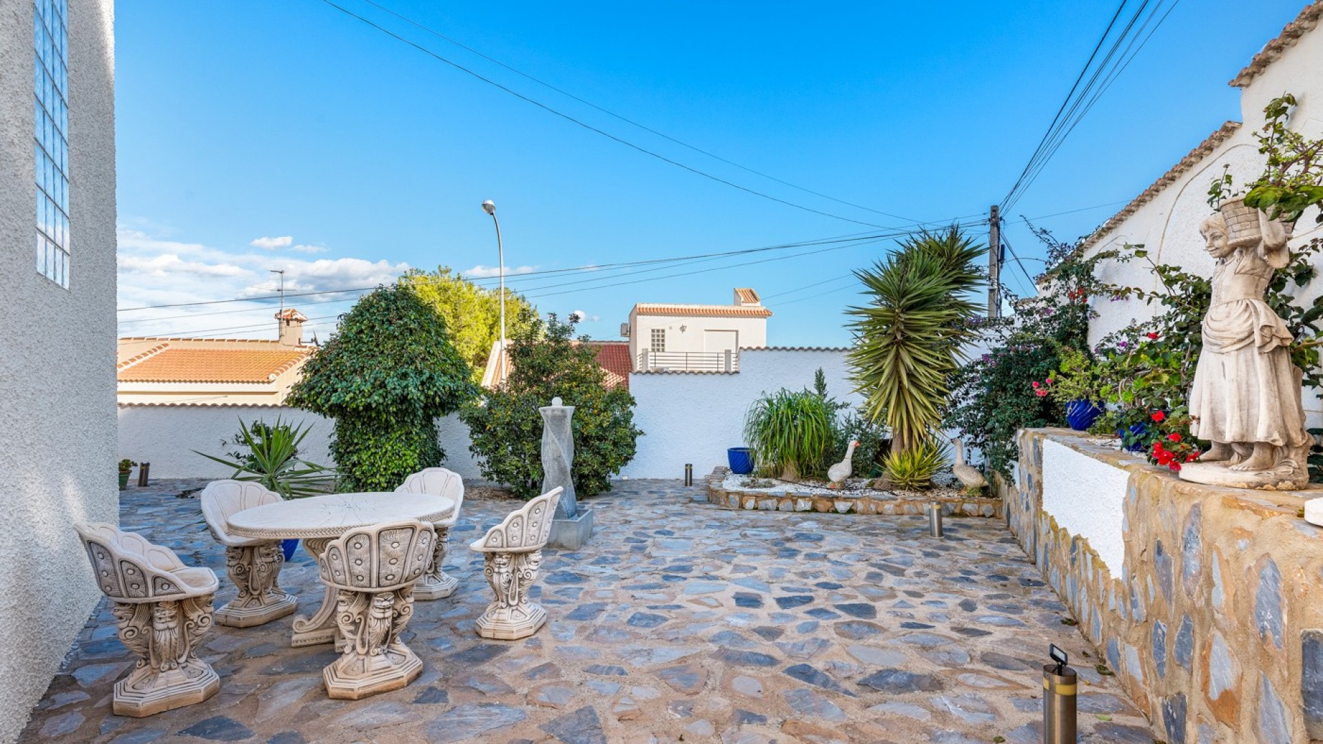 Videresalg - Fritliggende villa -
San Miguel de Salinas