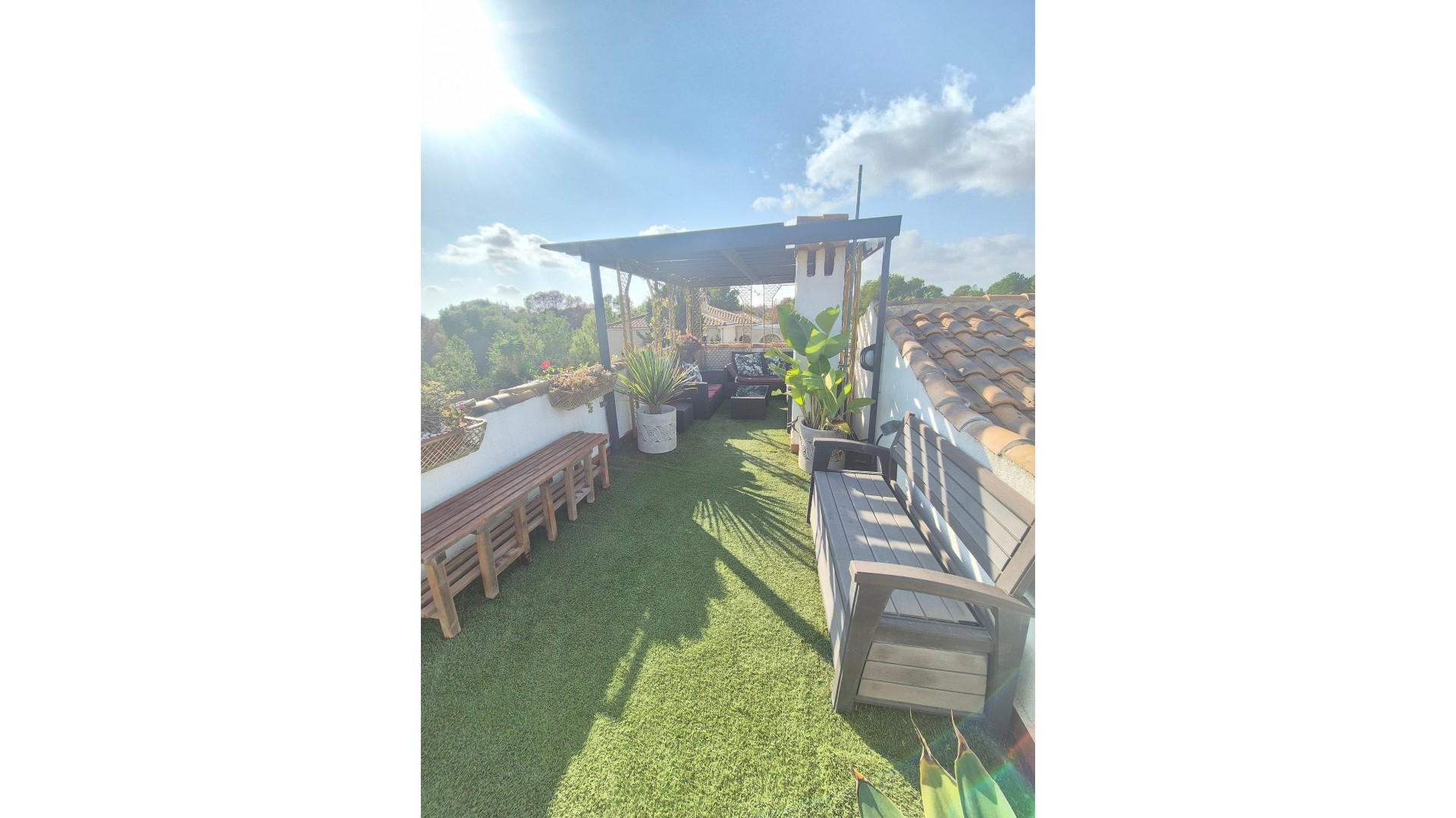 Videresalg - Fritliggende villa -
San Miguel de Salinas