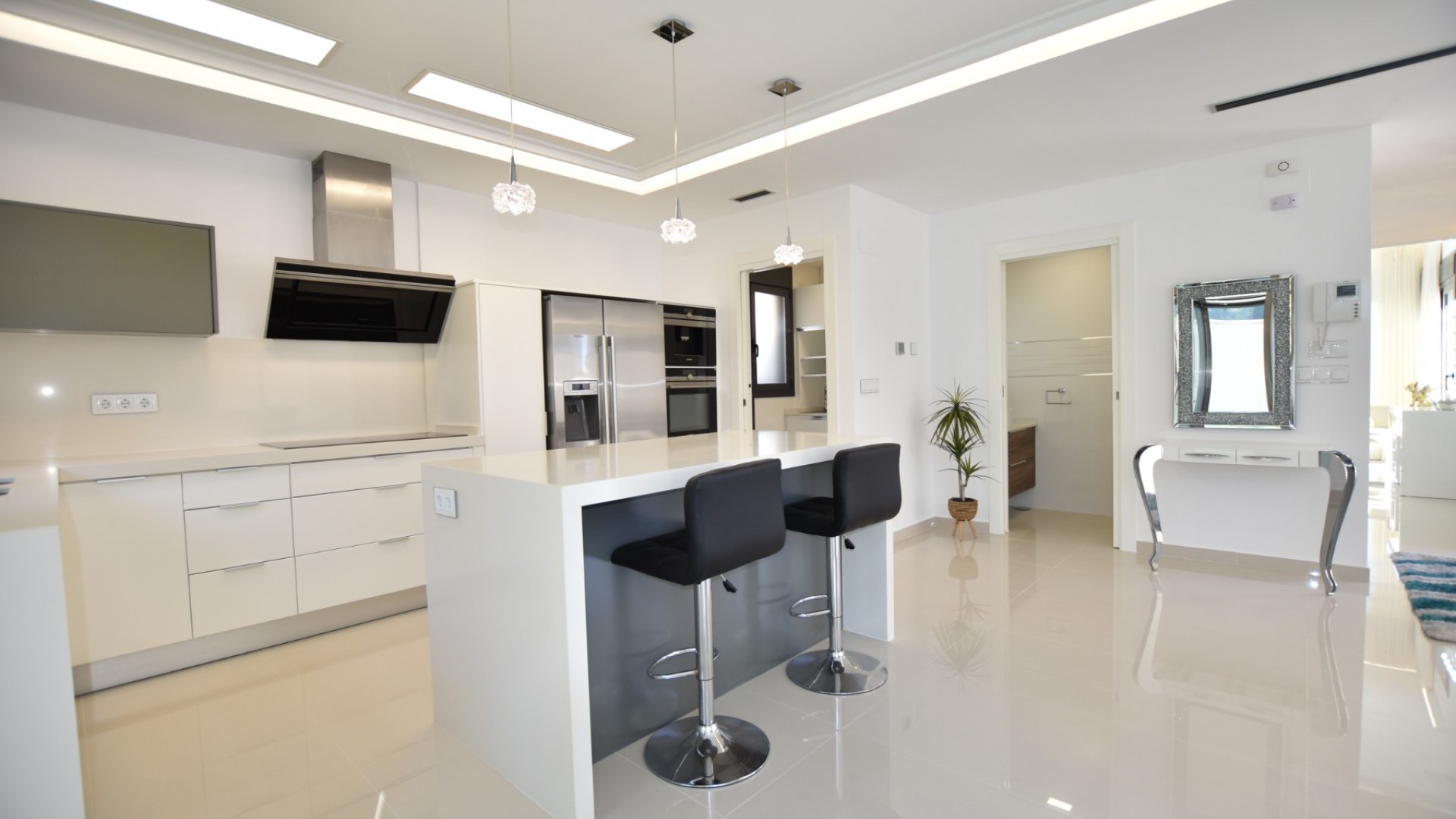 Videresalg - Fritliggende villa -
San Miguel de Salinas