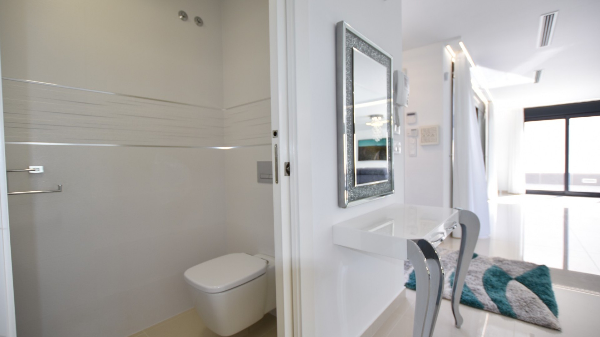 Videresalg - Fritliggende villa -
San Miguel de Salinas