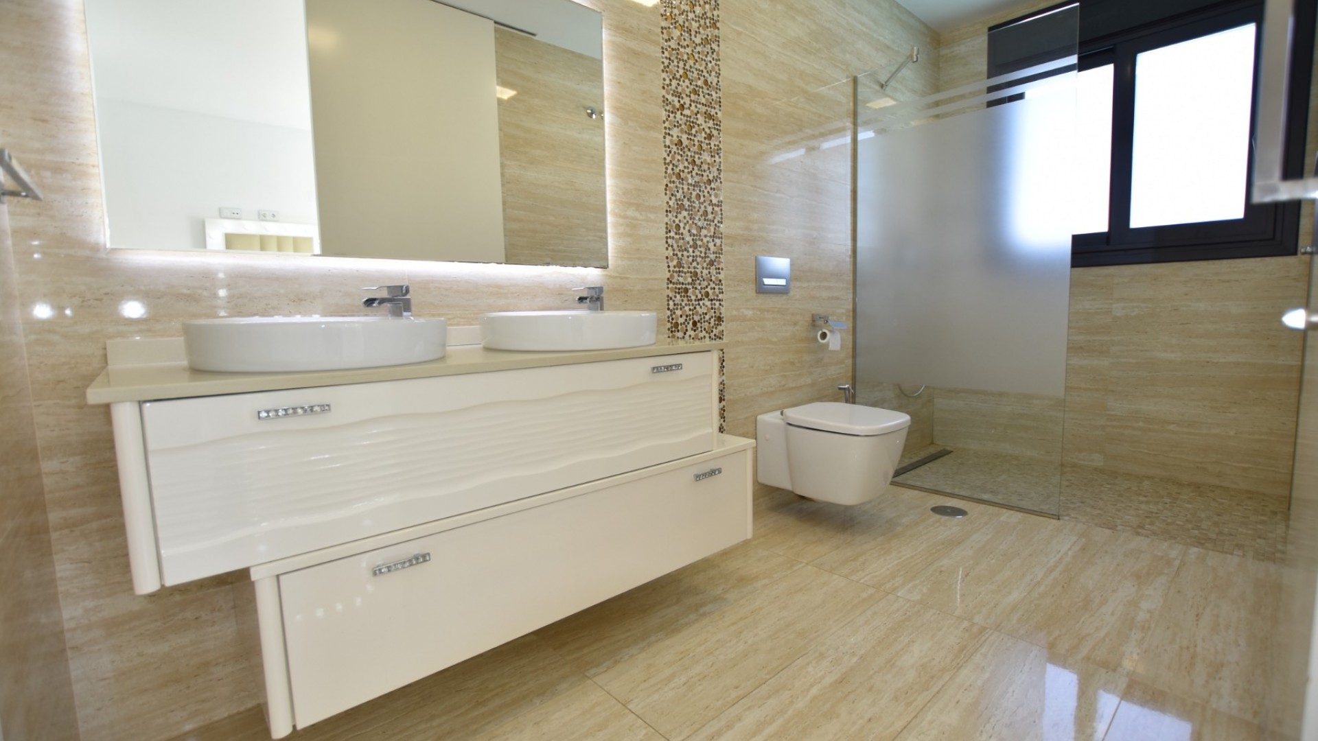 Videresalg - Fritliggende villa -
San Miguel de Salinas