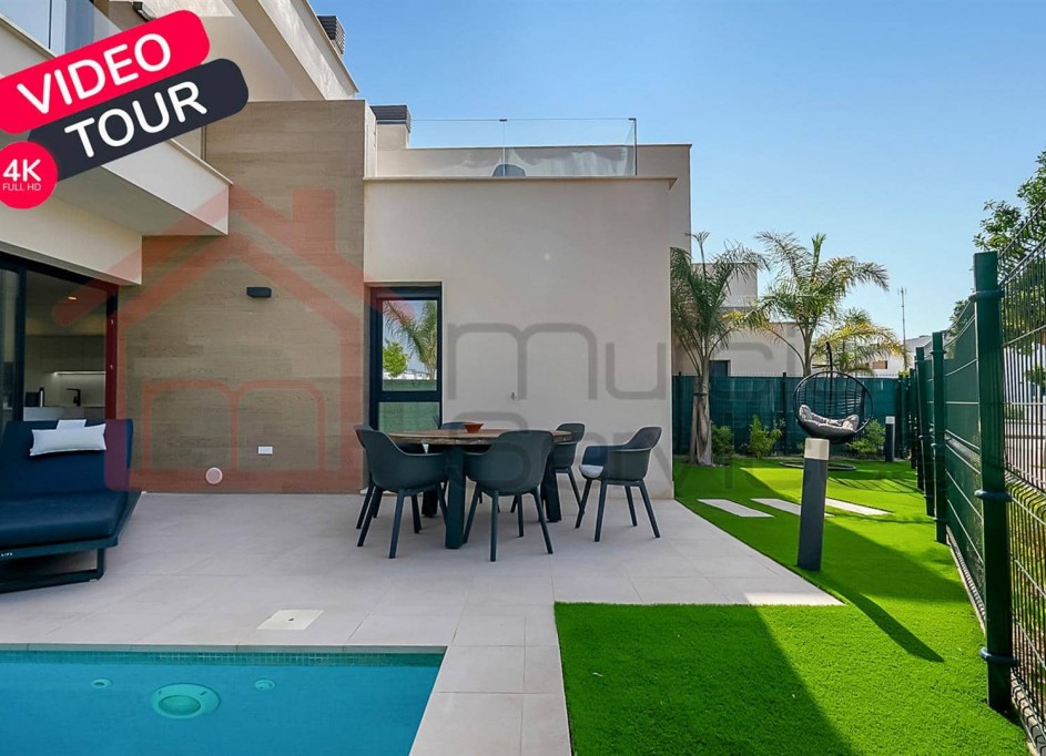 Videresalg - Fritliggende villa -
Santa Rosalia Lake and Life Resort