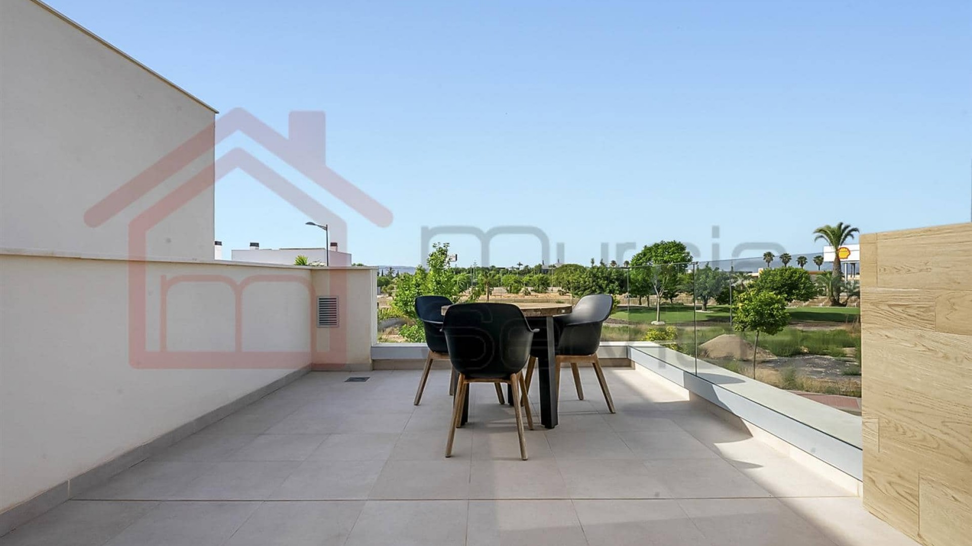 Videresalg - Fritliggende villa -
Santa Rosalia Lake and Life Resort