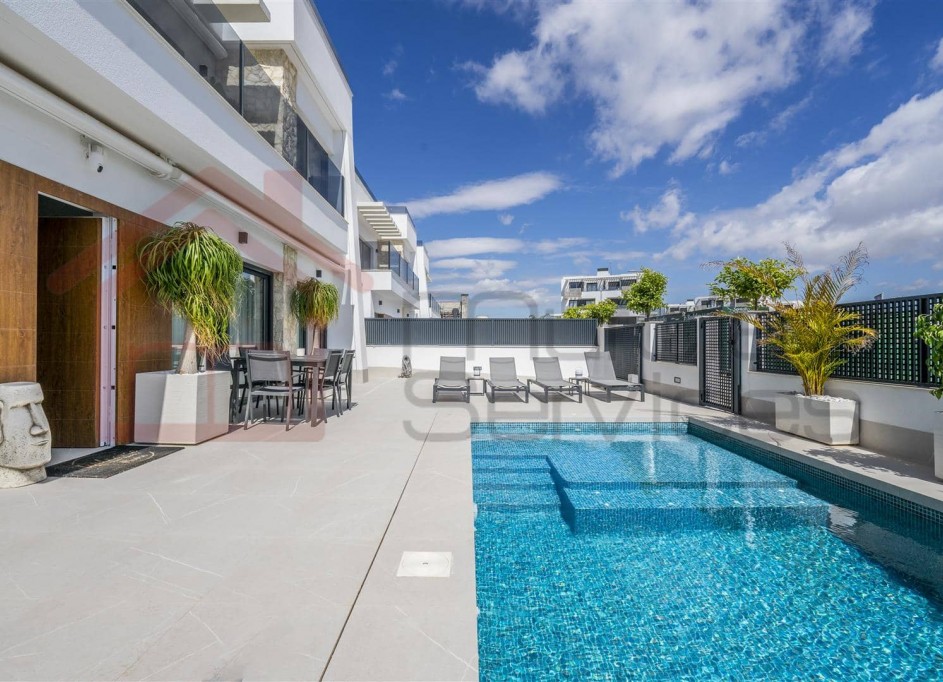 Videresalg - Fritliggende villa -
Santa Rosalia