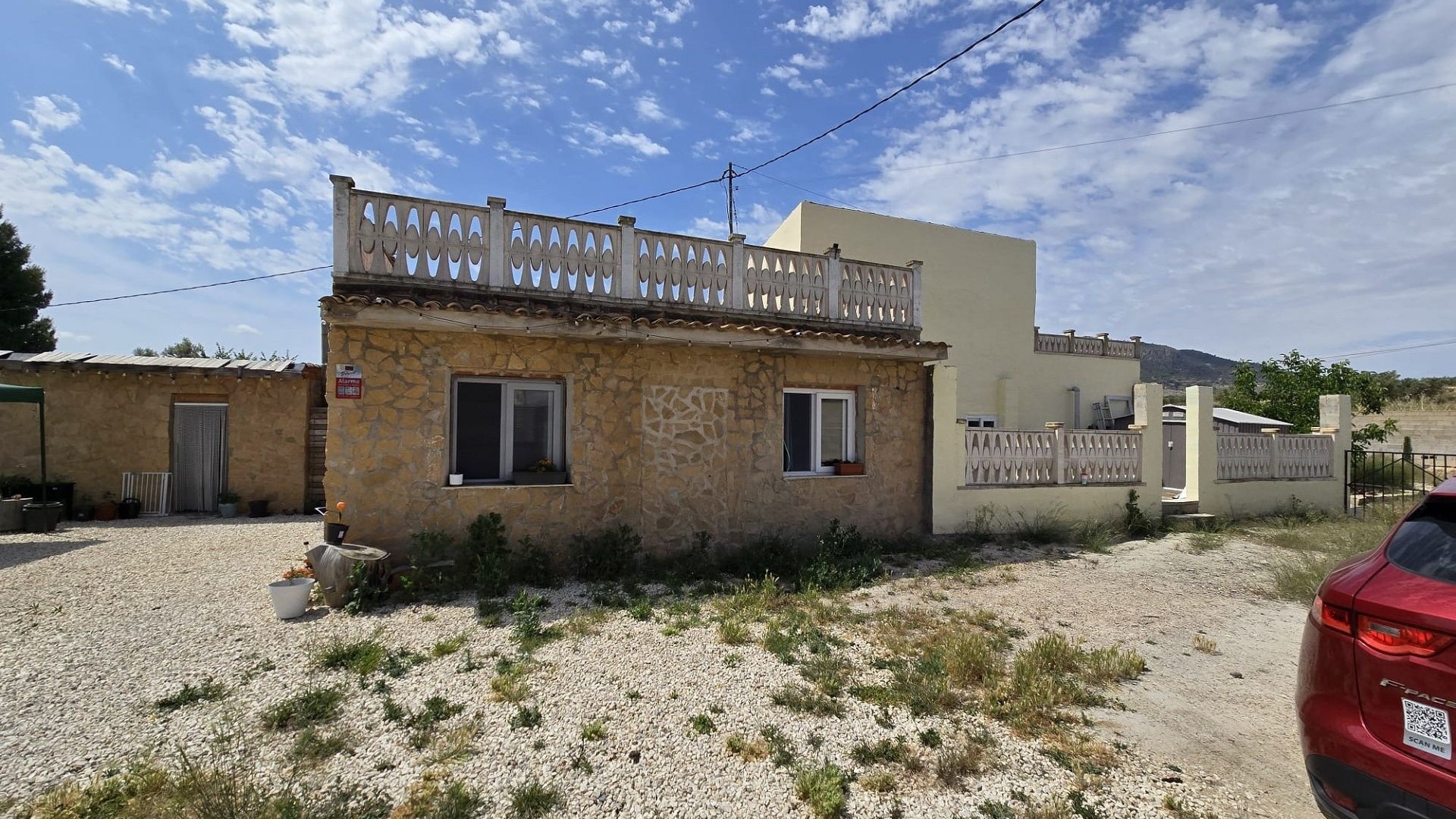 Videresalg - Fritliggende villa -
SAX