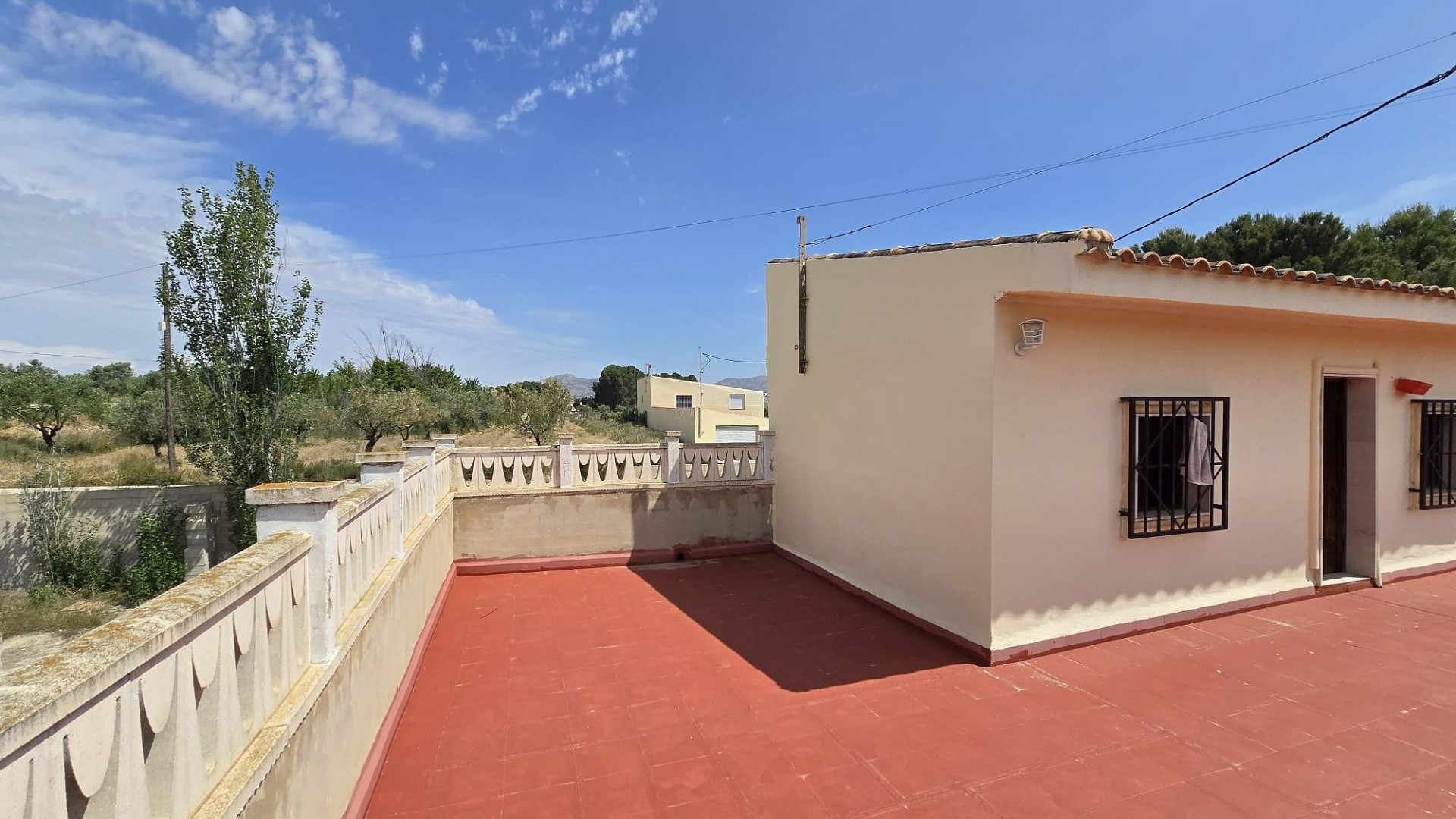 Videresalg - Fritliggende villa -
SAX