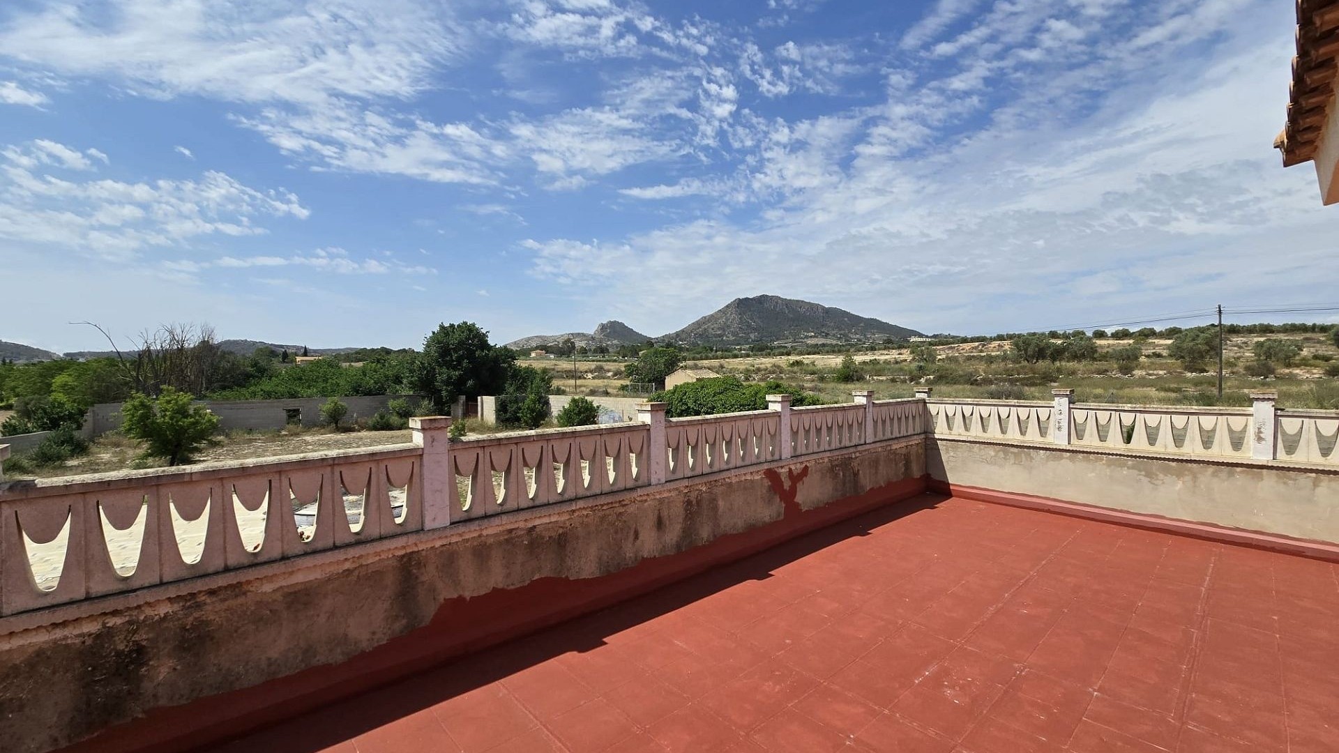 Videresalg - Fritliggende villa -
SAX