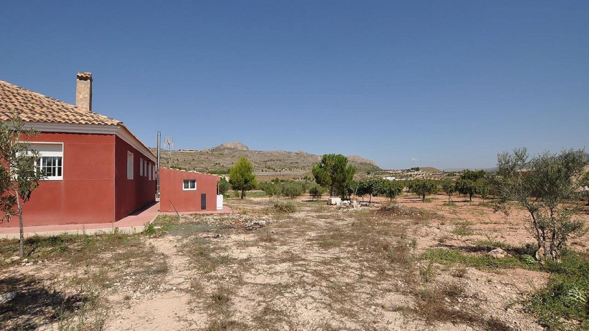 Videresalg - Fritliggende villa -
SAX