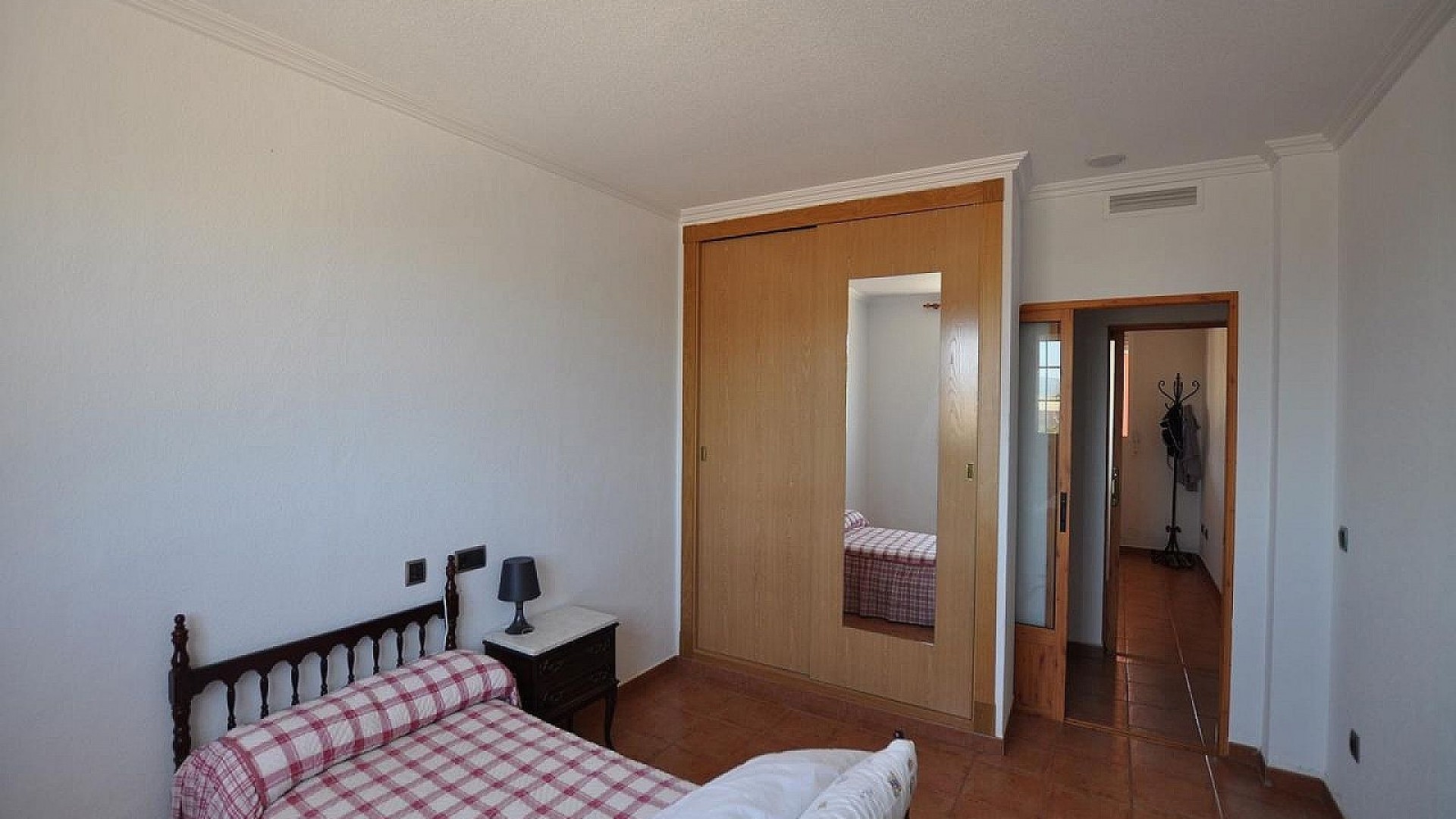 Videresalg - Fritliggende villa -
SAX