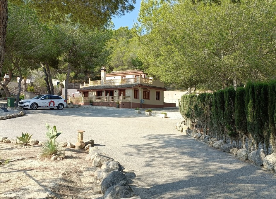 Videresalg - Fritliggende villa -
Torremendo